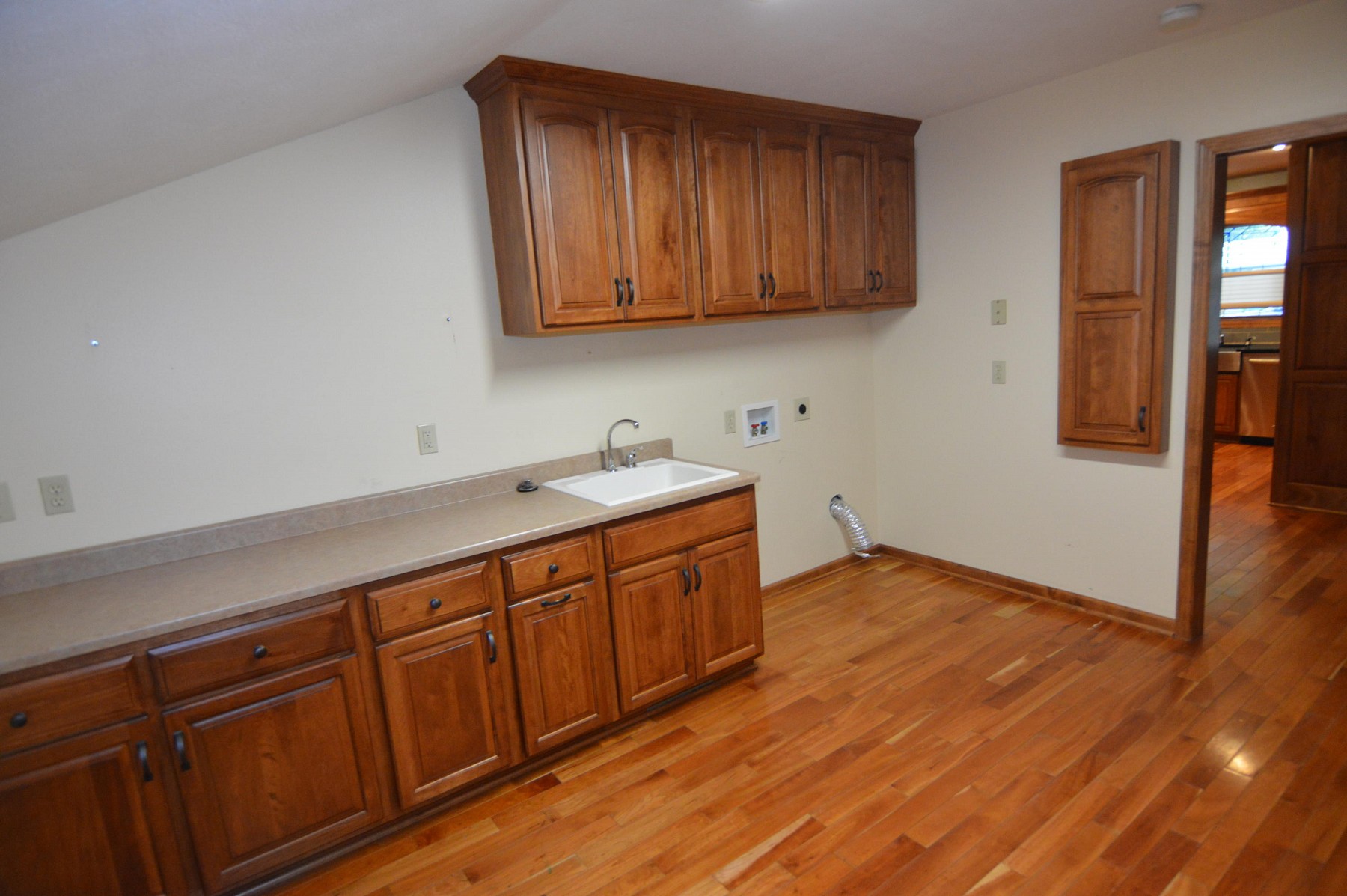 1733 Illinois Avenue SW, Huron, SD 57350