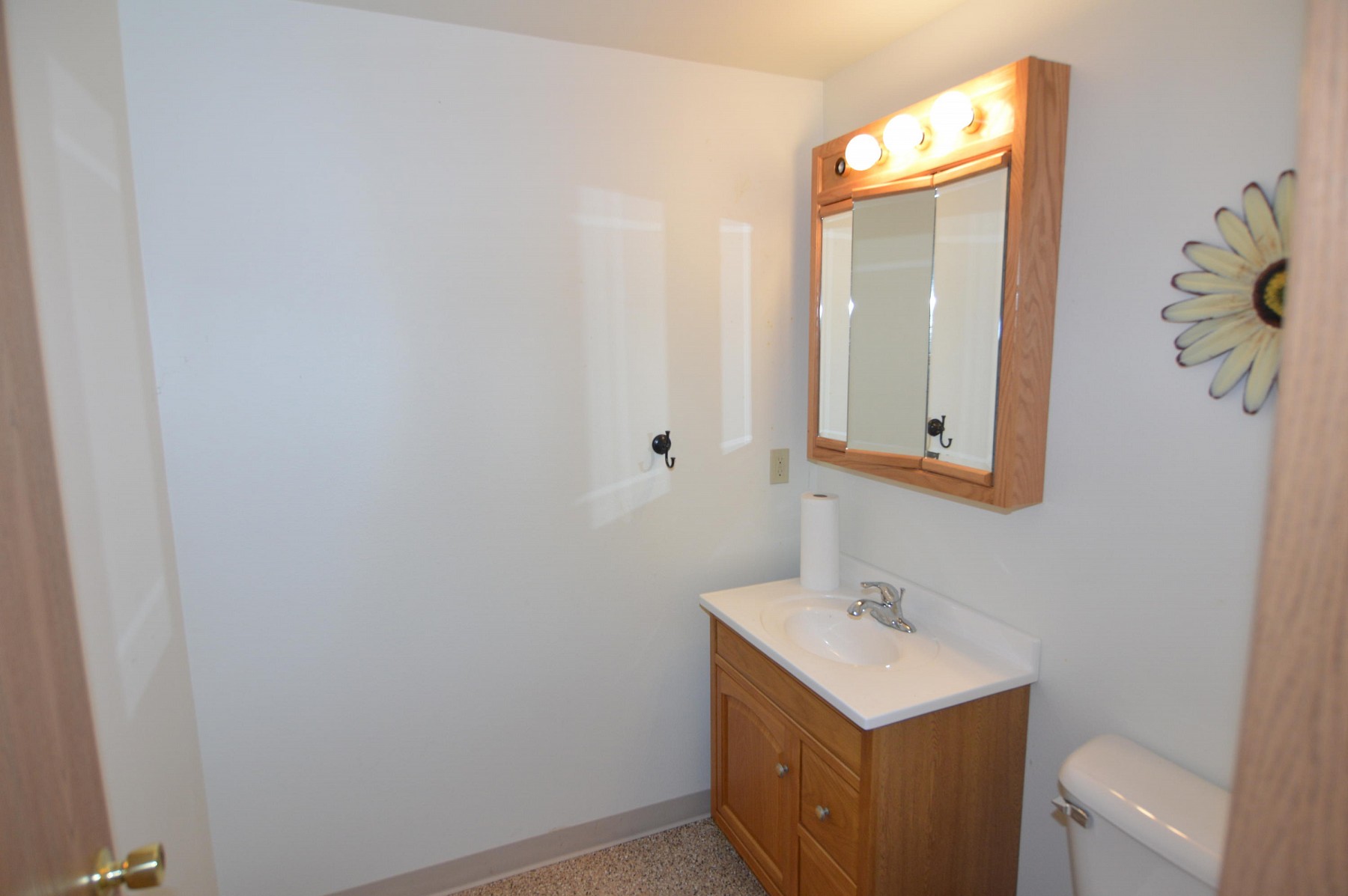 1733 Illinois Avenue SW, Huron, SD 57350