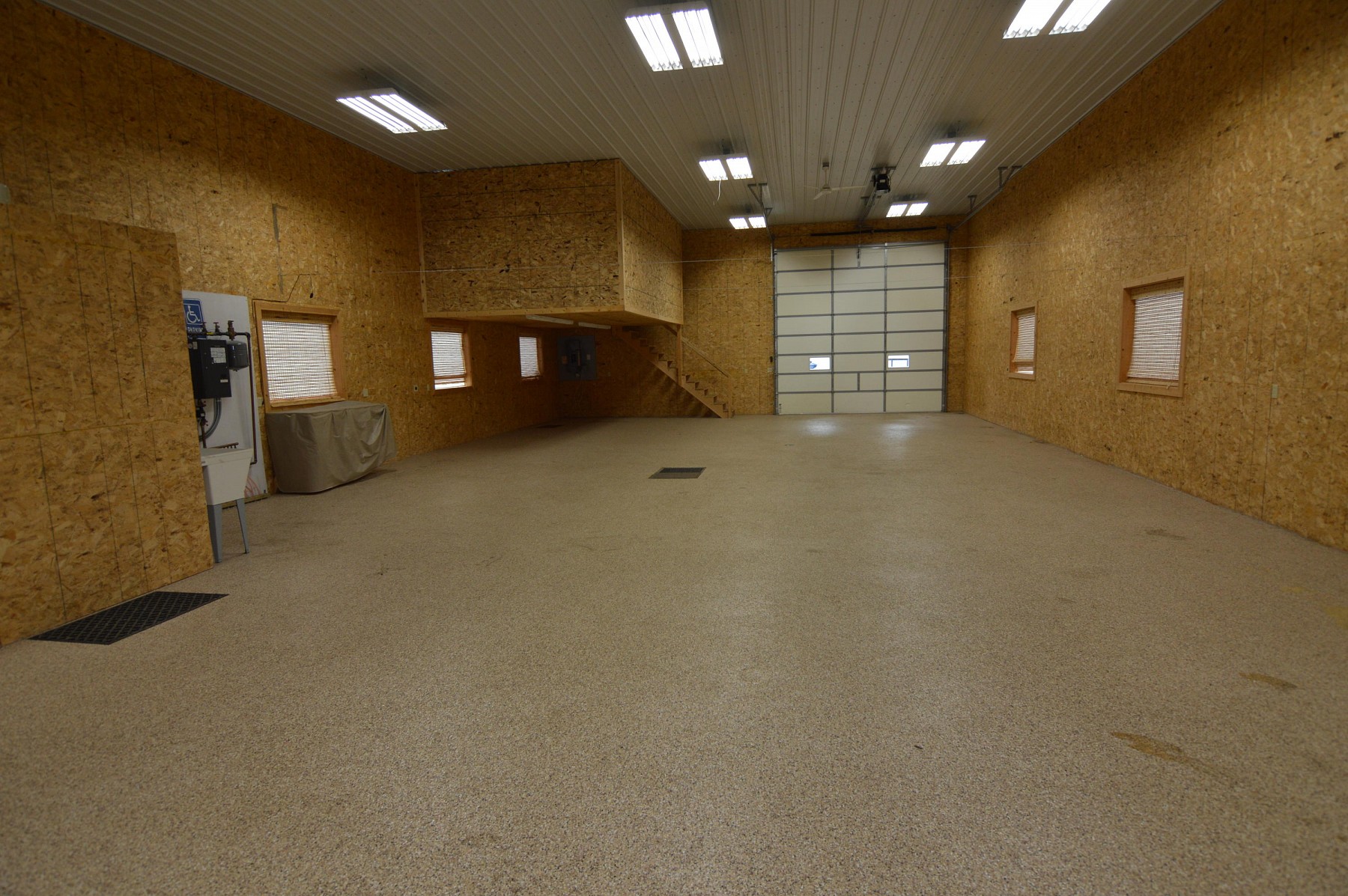 1733 Illinois Avenue SW, Huron, SD 57350