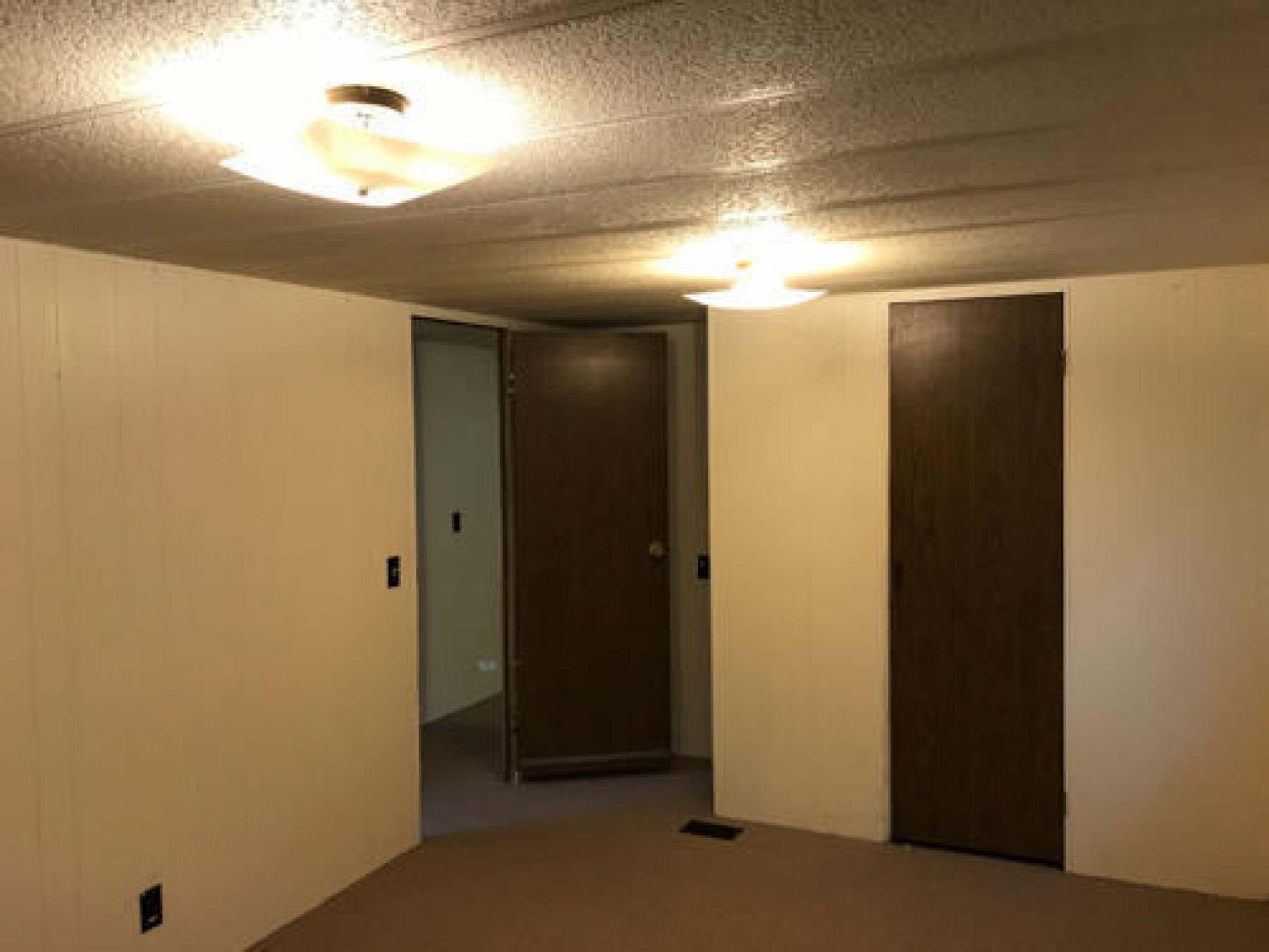 521 12th Street S, Brookings, SD 57006