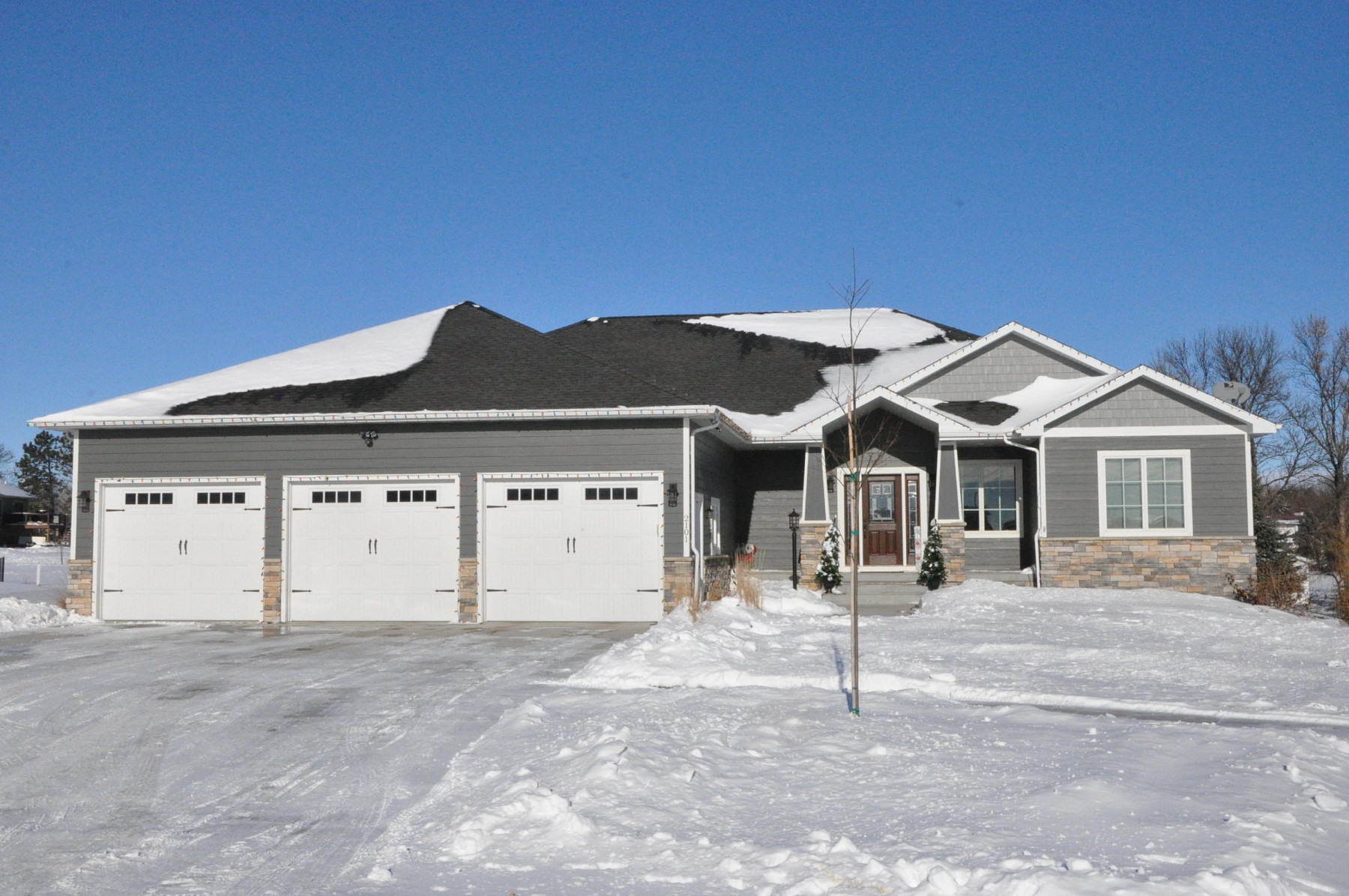 2101 Morning Glory Drive, Brookings, SD 57006