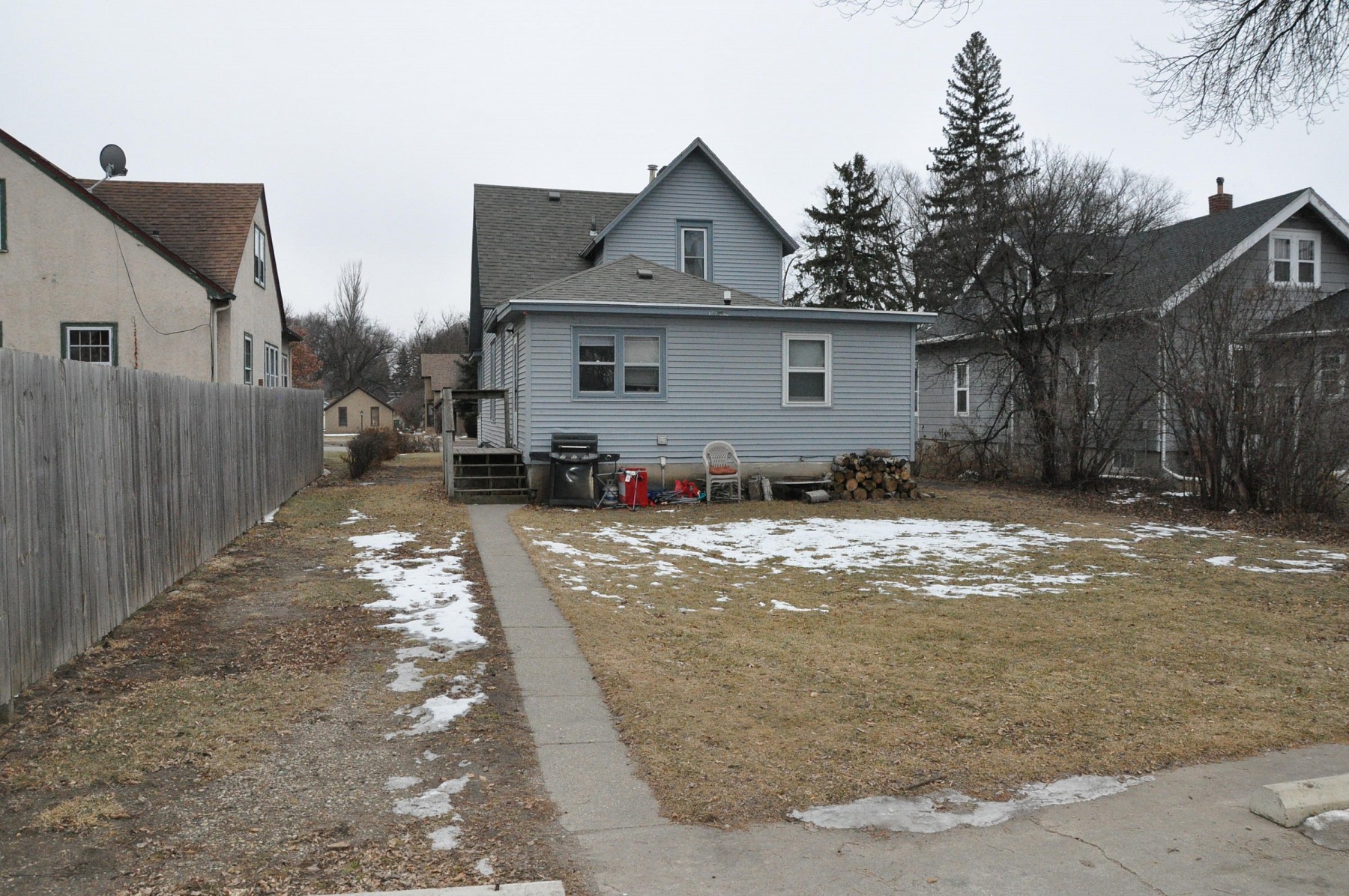 711 6th Street, Brookings, SD 57006