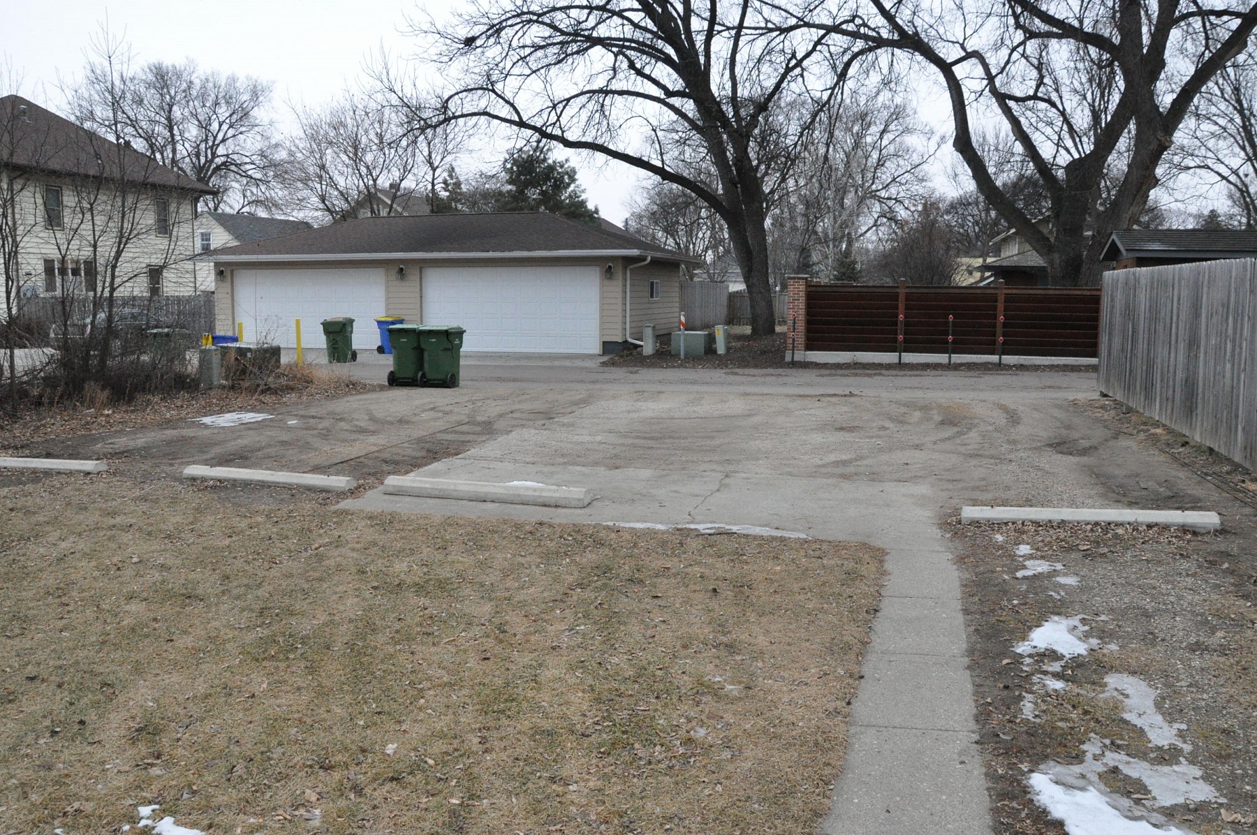 711 6th Street, Brookings, SD 57006
