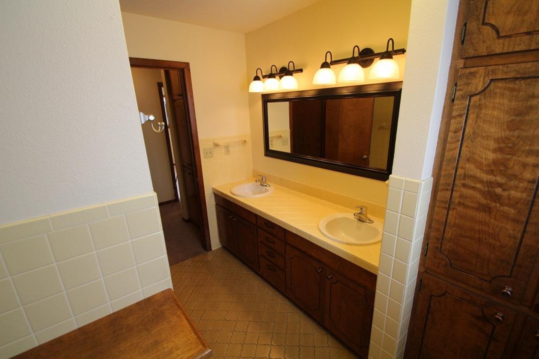 2105 3rd Street, Brookings, SD 57006