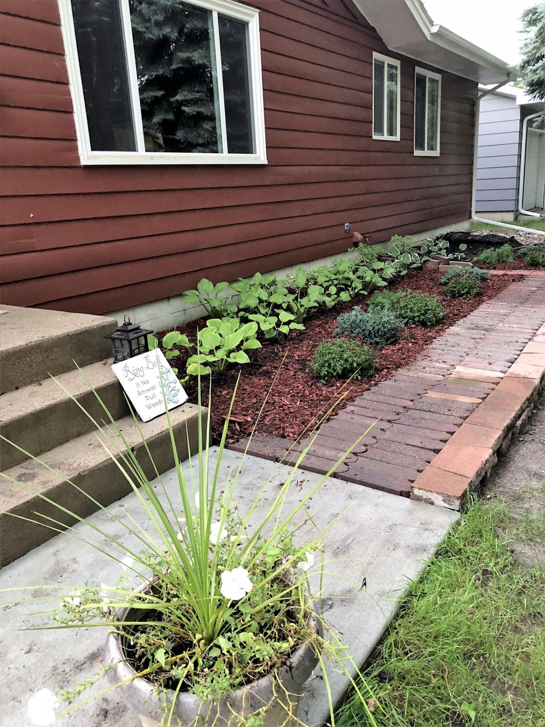 120 Gilley Avenue, Brookings, SD 57006