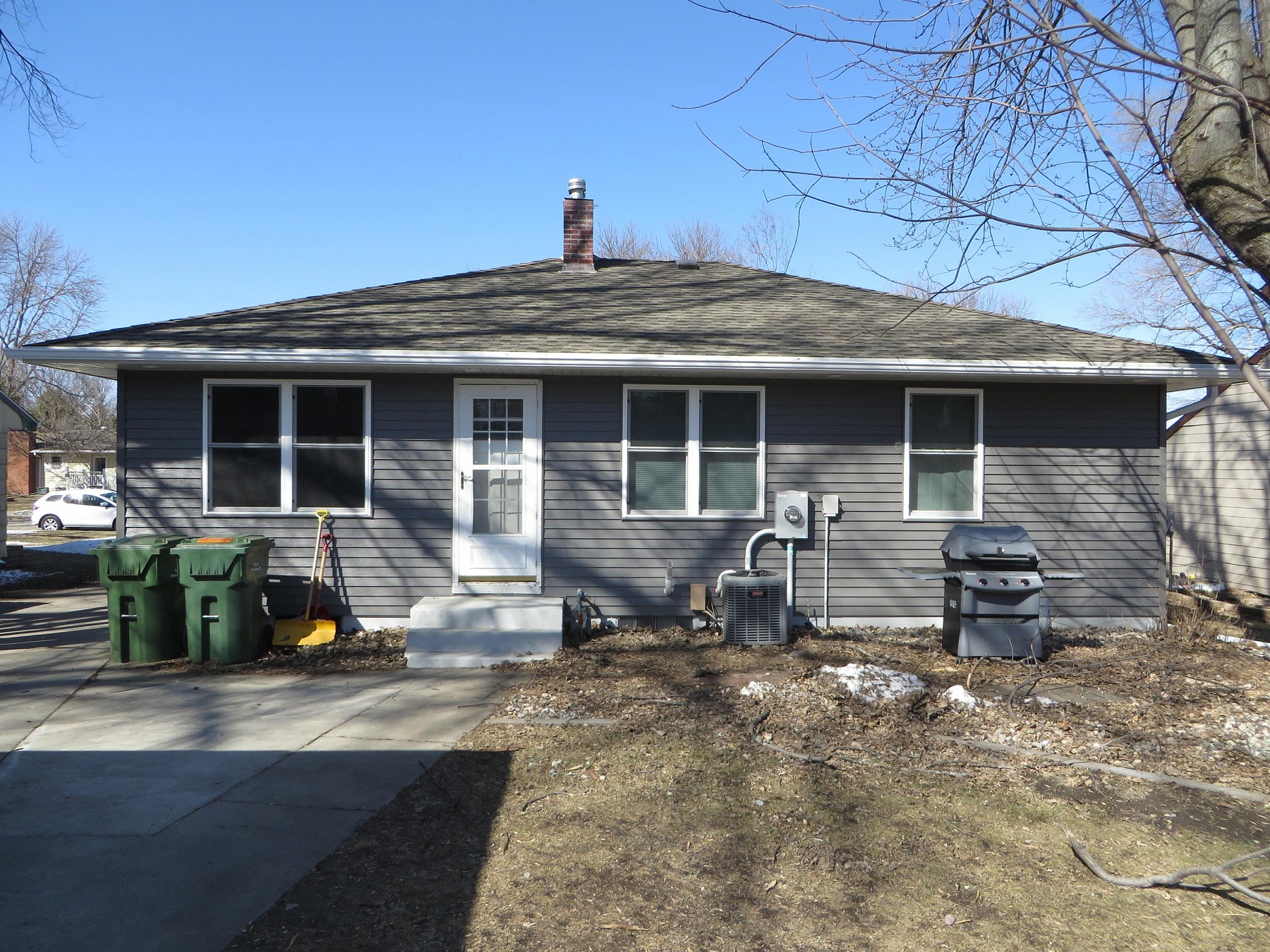 1044 6th Avenue, Brookings, SD 57006