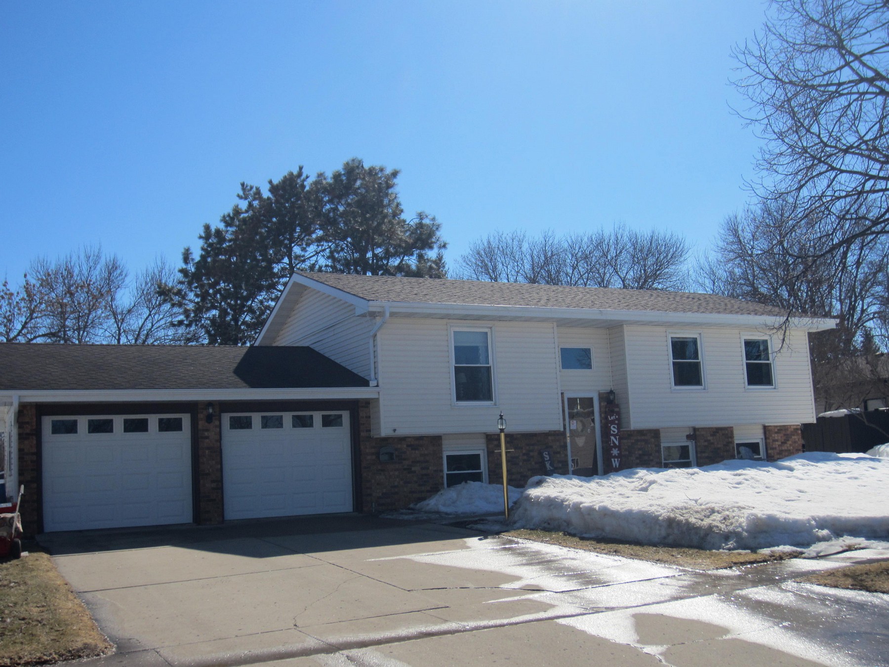 1018 11th Street S, Brookings, SD 57006