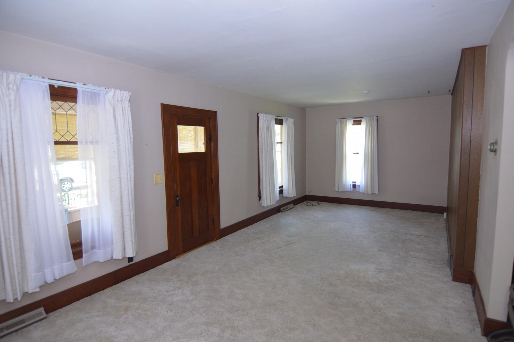 106 Hooker Avenue, White, SD 57276