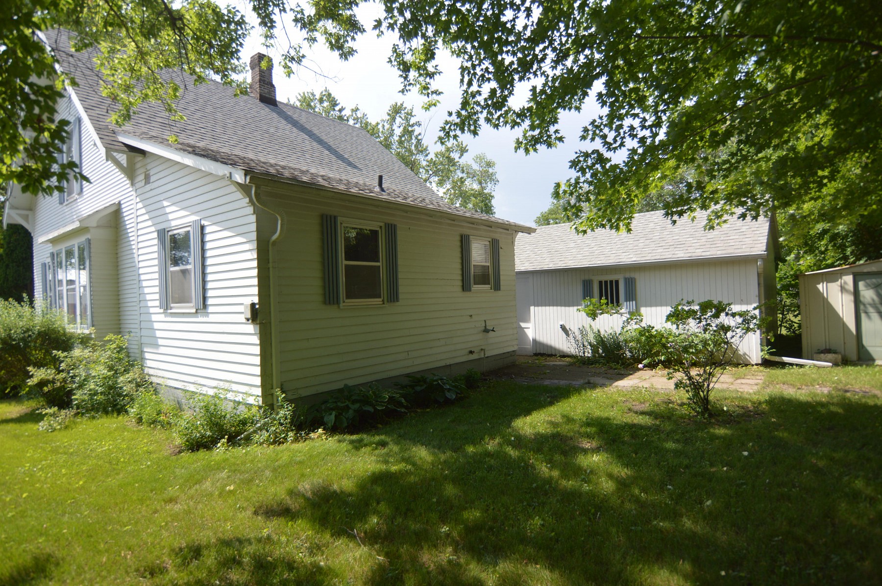 106 Hooker Avenue, White, SD 57276