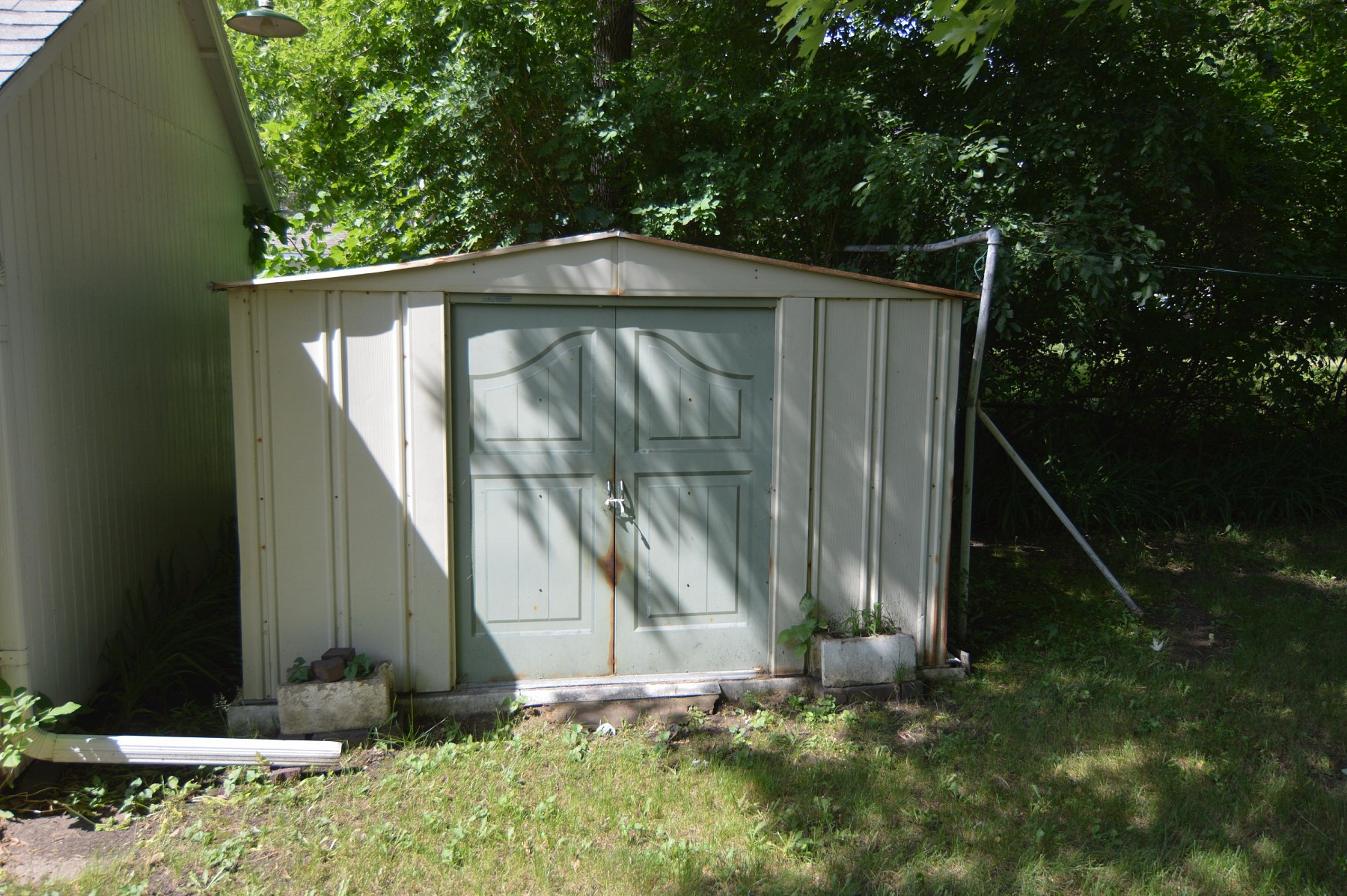 106 Hooker Avenue, White, SD 57276