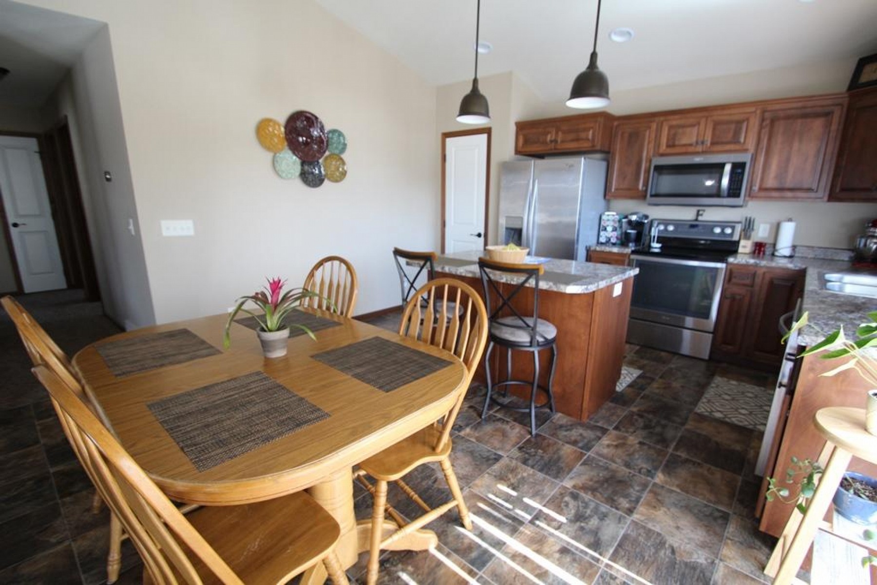 1317 Breckenridge Circle, Brookings, SD 57006