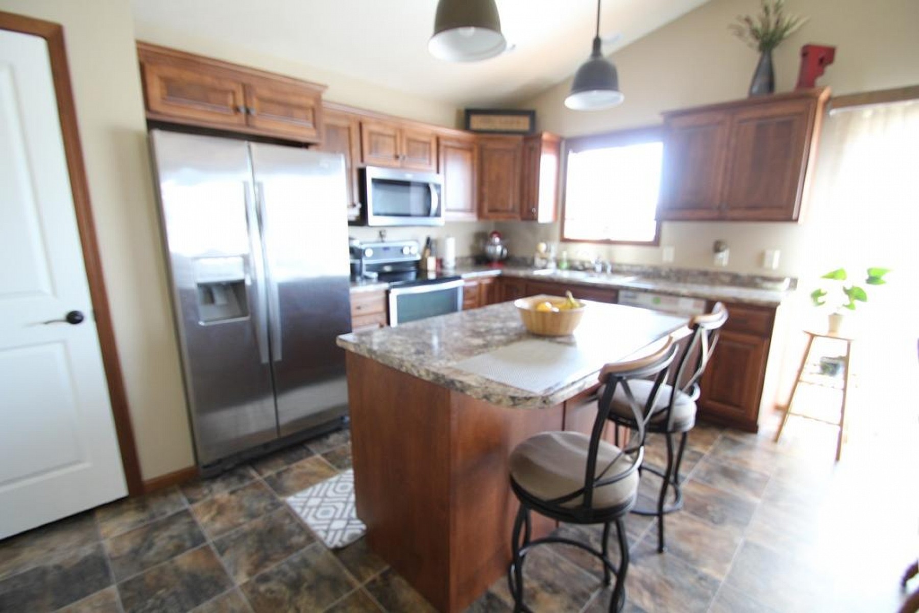 1317 Breckenridge Circle, Brookings, SD 57006