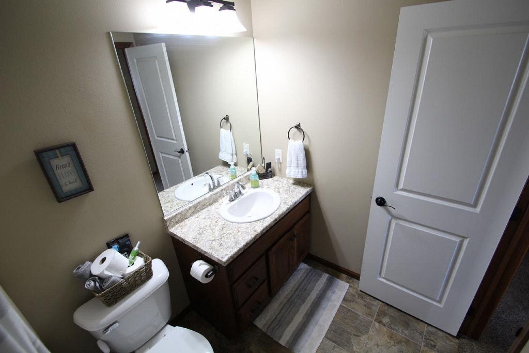 1317 Breckenridge Circle, Brookings, SD 57006