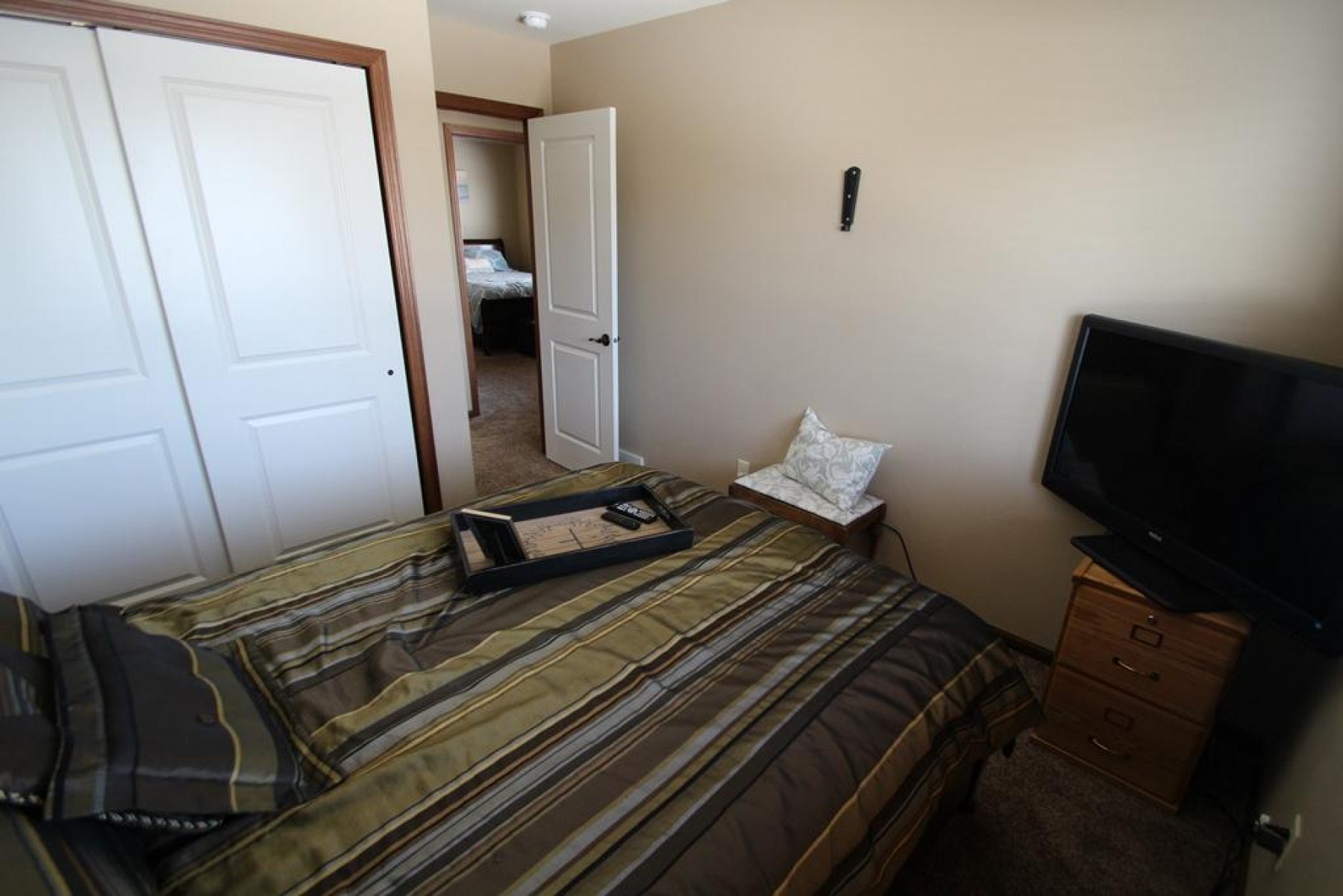 1317 Breckenridge Circle, Brookings, SD 57006