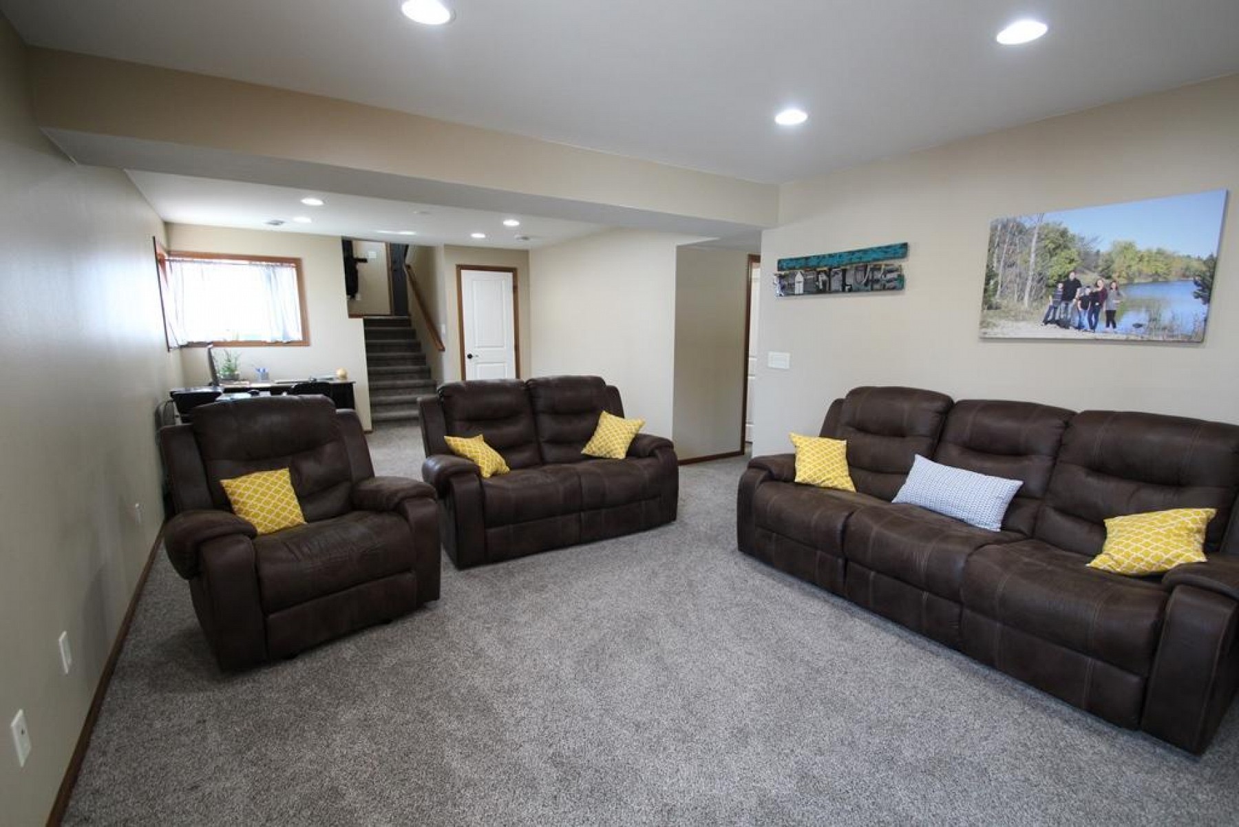 1317 Breckenridge Circle, Brookings, SD 57006