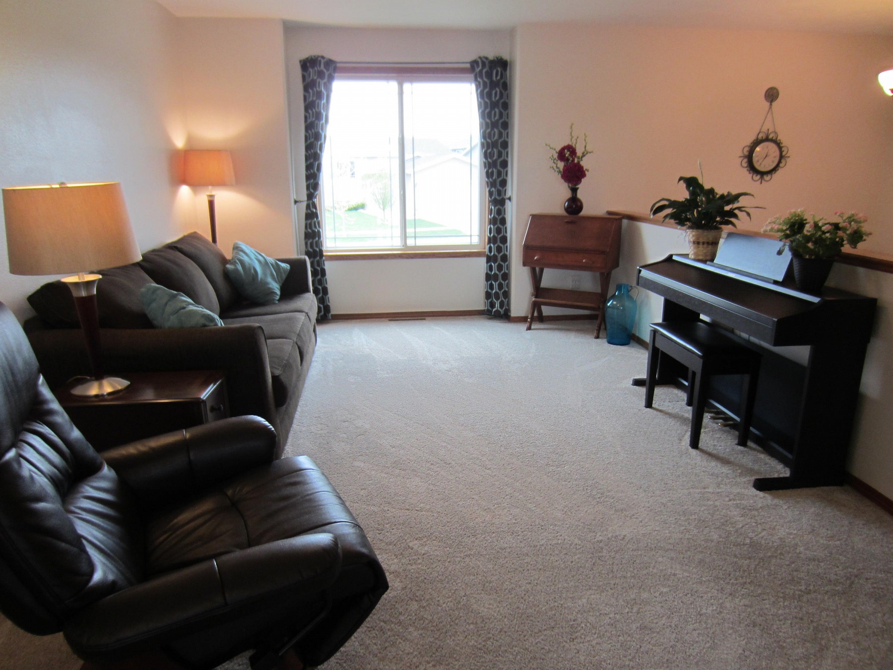 1802 Torrey Pines Drive, Brookings, SD 57006