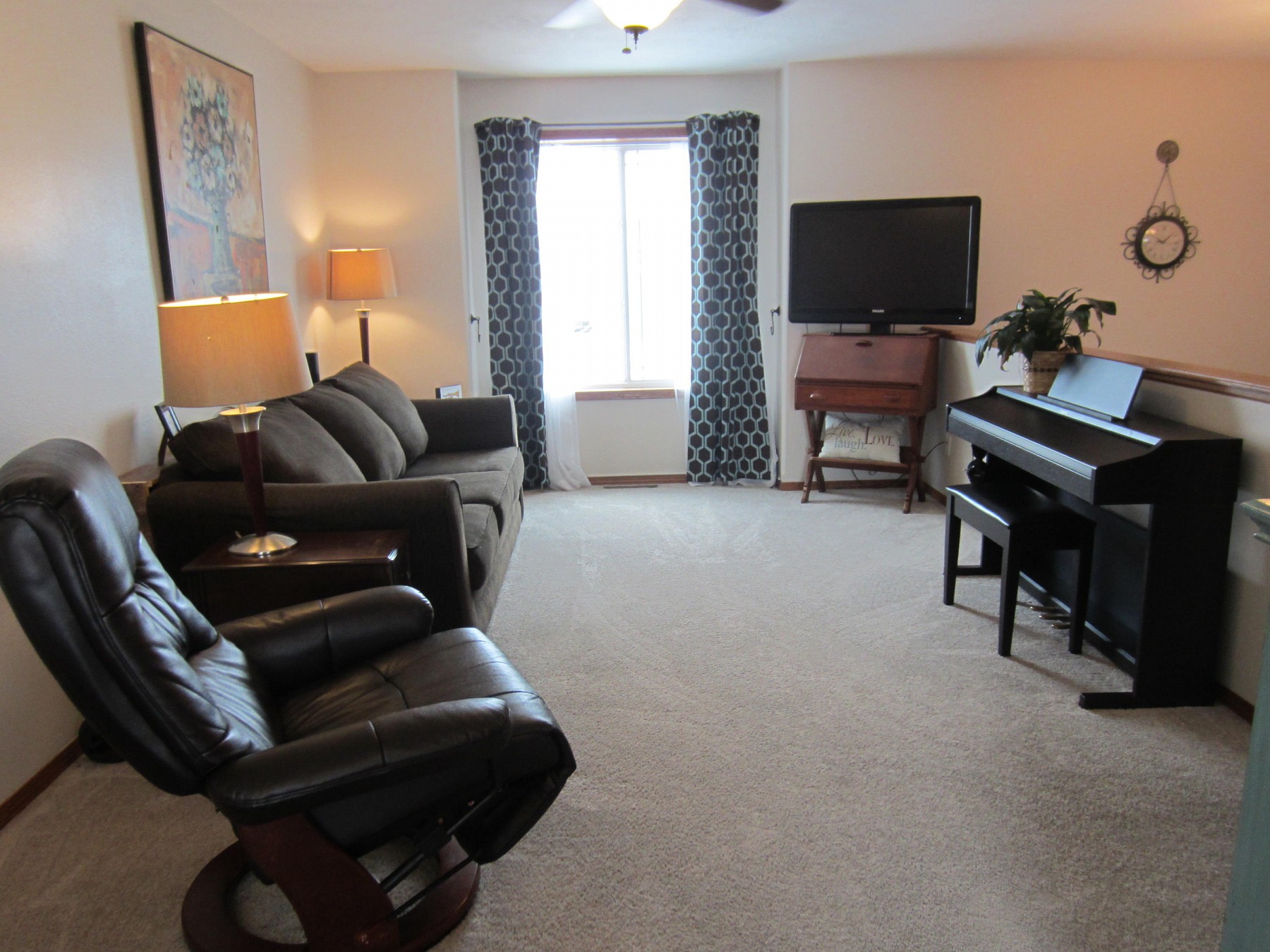 1802 Torrey Pines Drive, Brookings, SD 57006