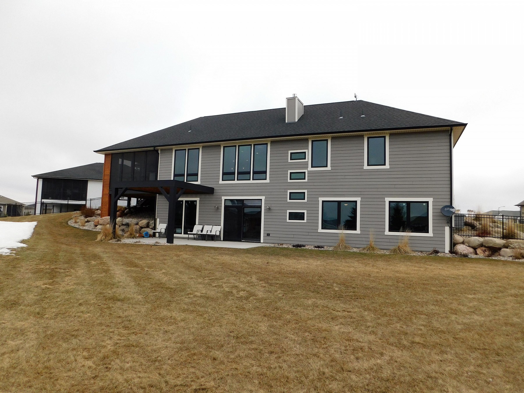 1518 Windermere Circle, Brookings, SD 57006