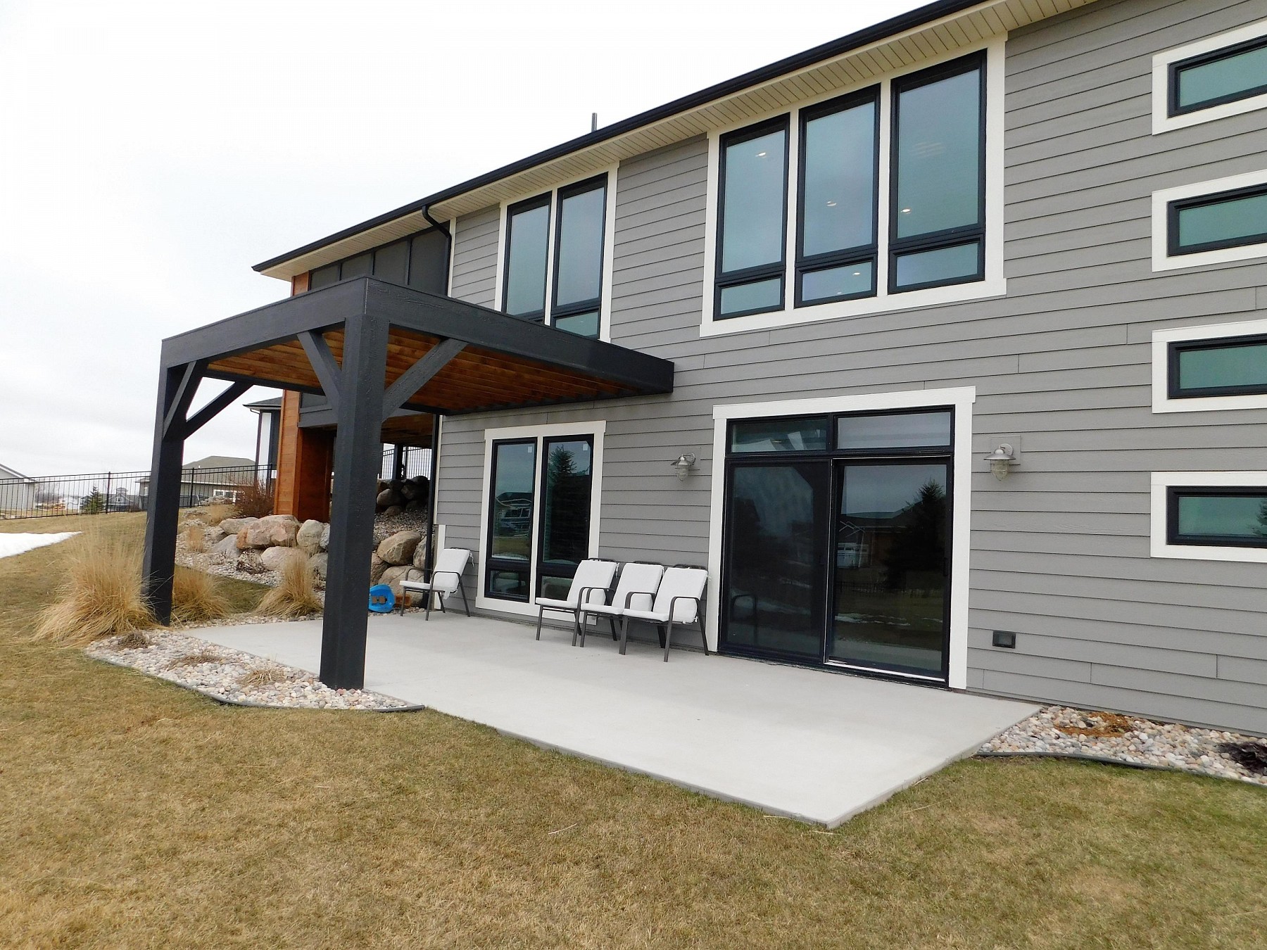 1518 Windermere Circle, Brookings, SD 57006