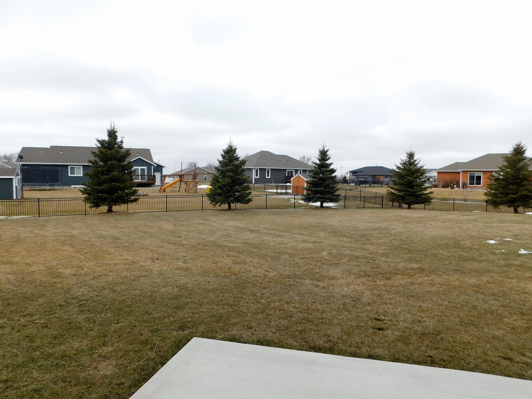 1518 Windermere Circle, Brookings, SD 57006