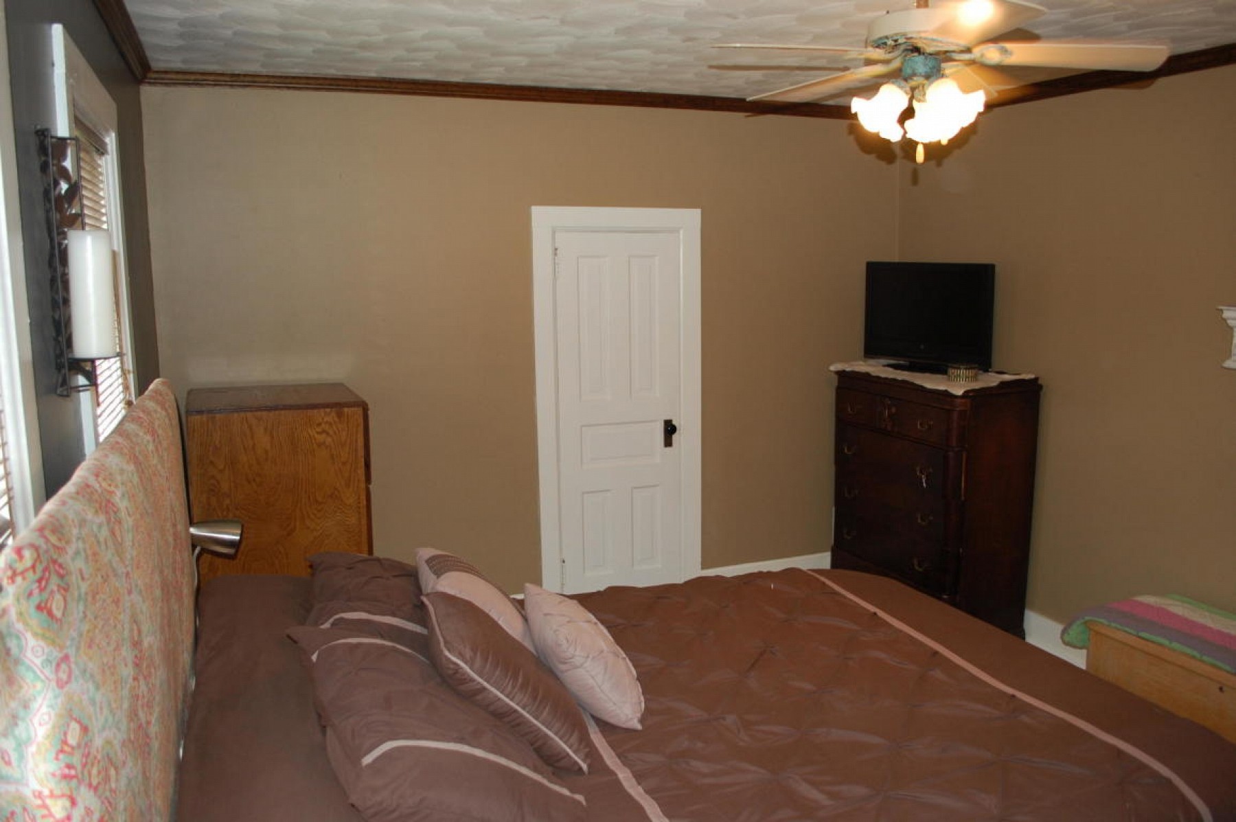 1113 4TH Street, Brookings, SD 57006