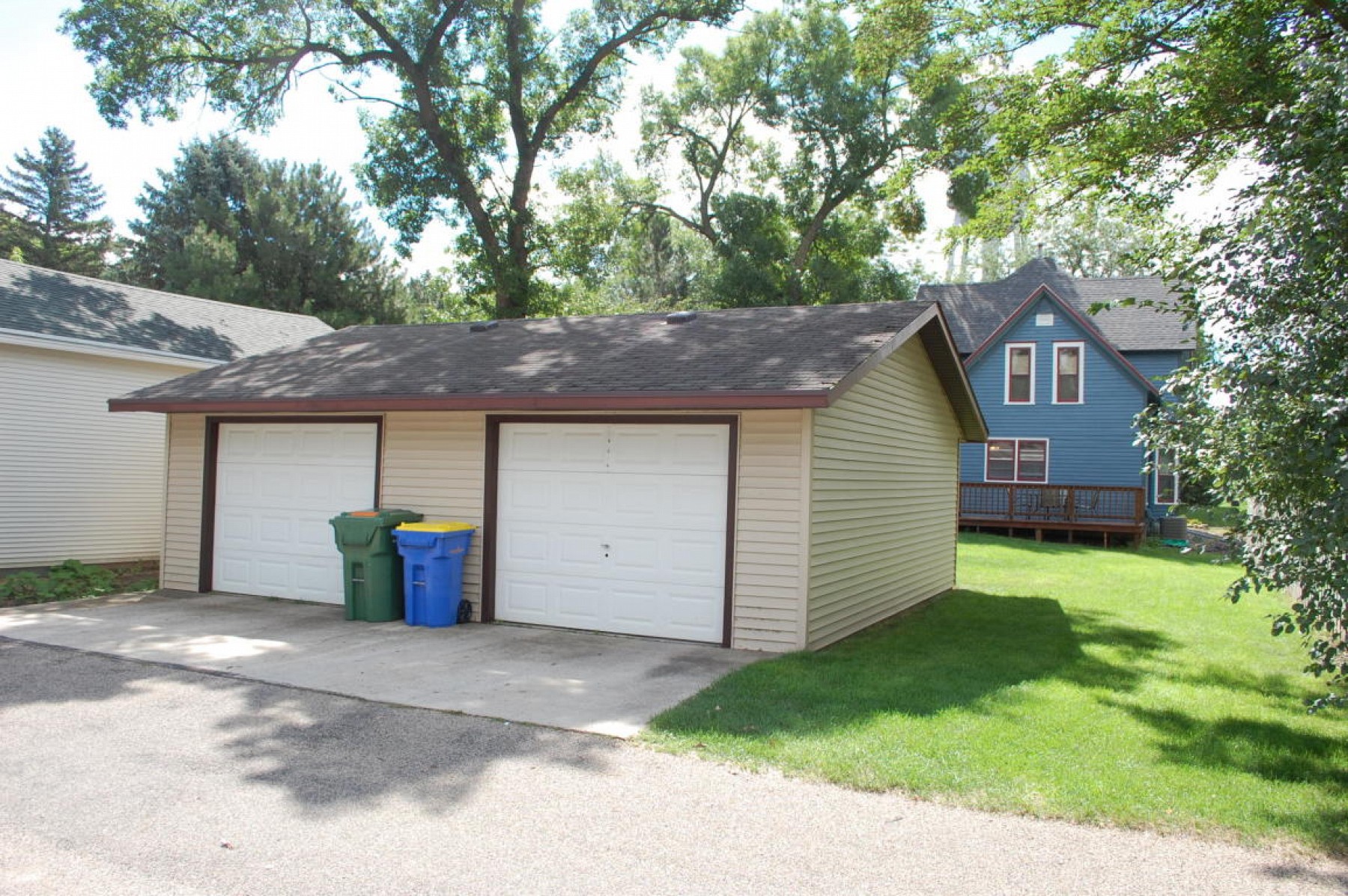 1113 4TH Street, Brookings, SD 57006