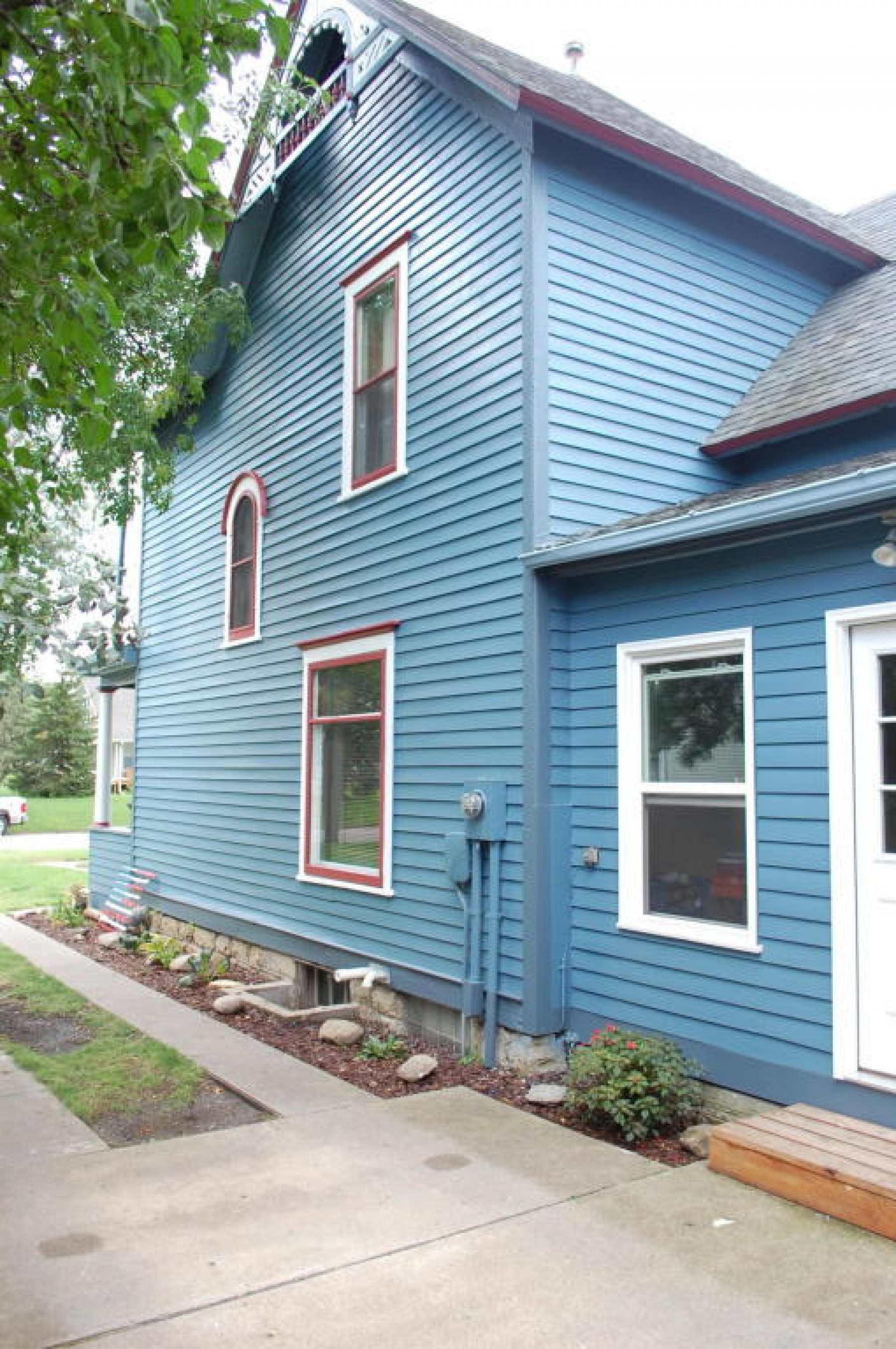 1113 4TH Street, Brookings, SD 57006