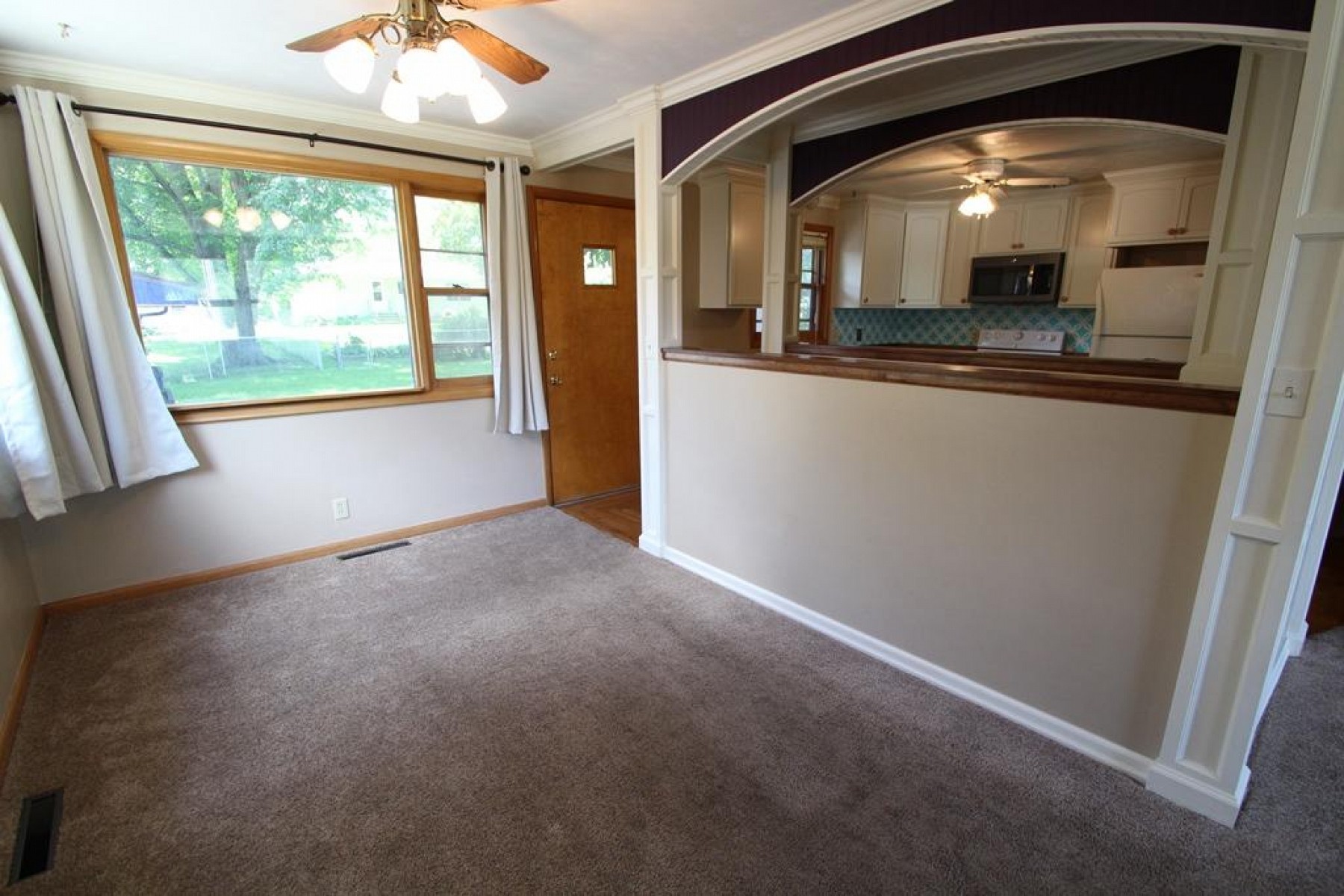 1814 Lincoln Lane, Brookings, SD 57006