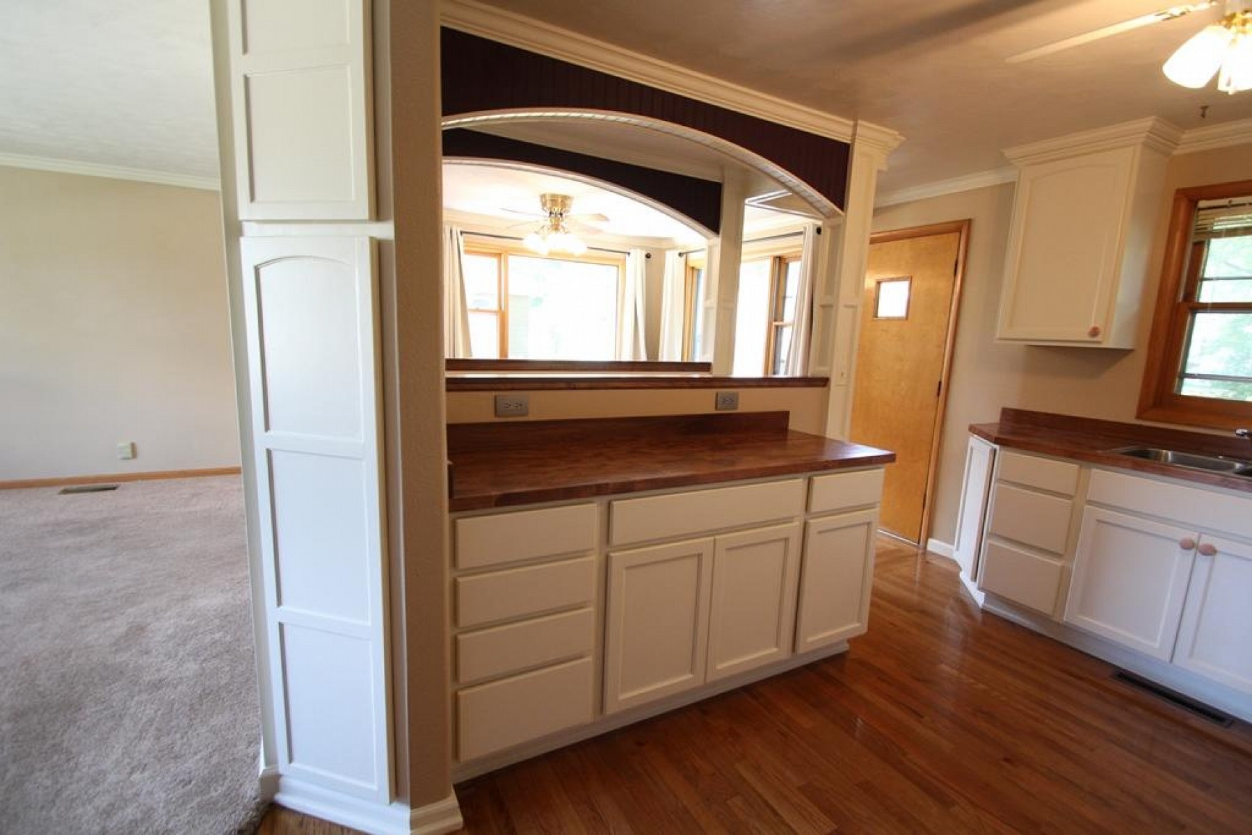 1814 Lincoln Lane, Brookings, SD 57006