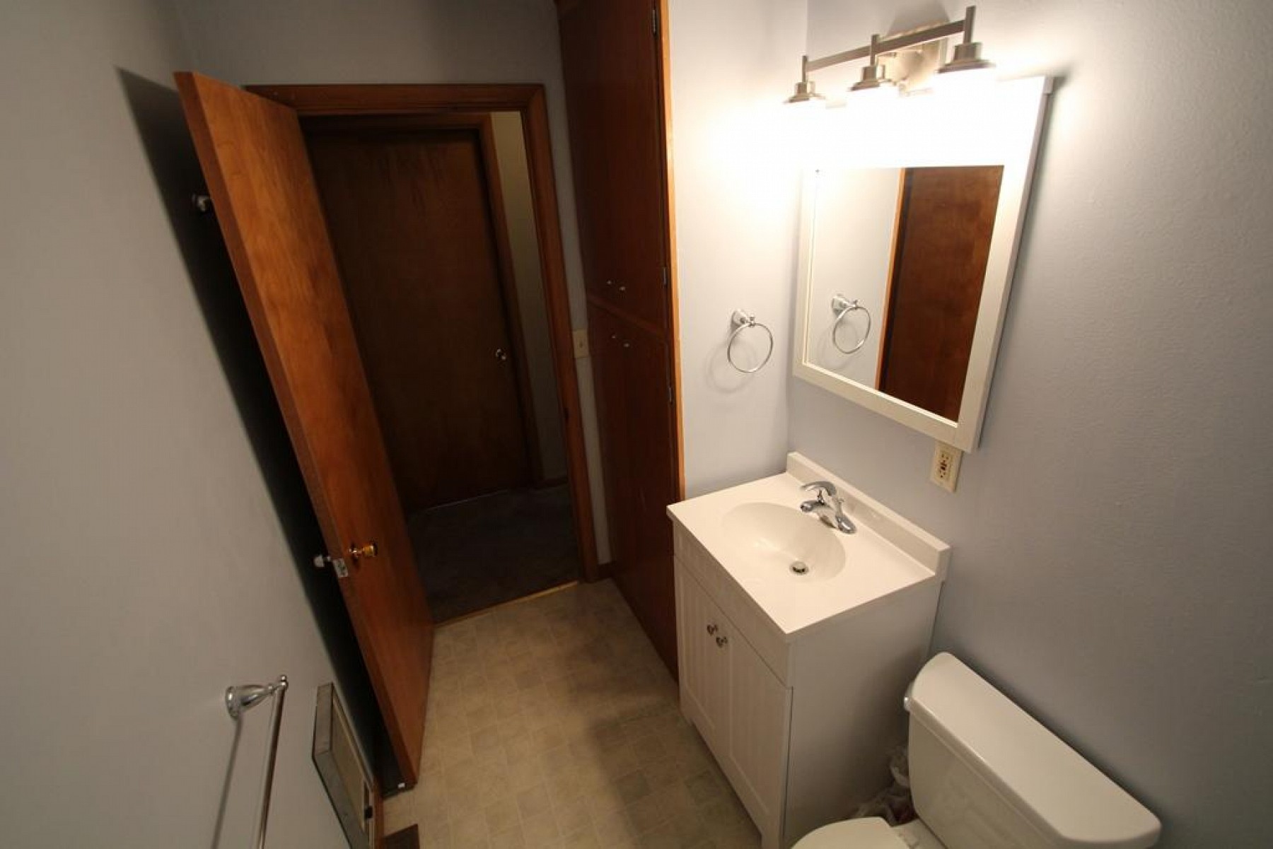 1814 Lincoln Lane, Brookings, SD 57006