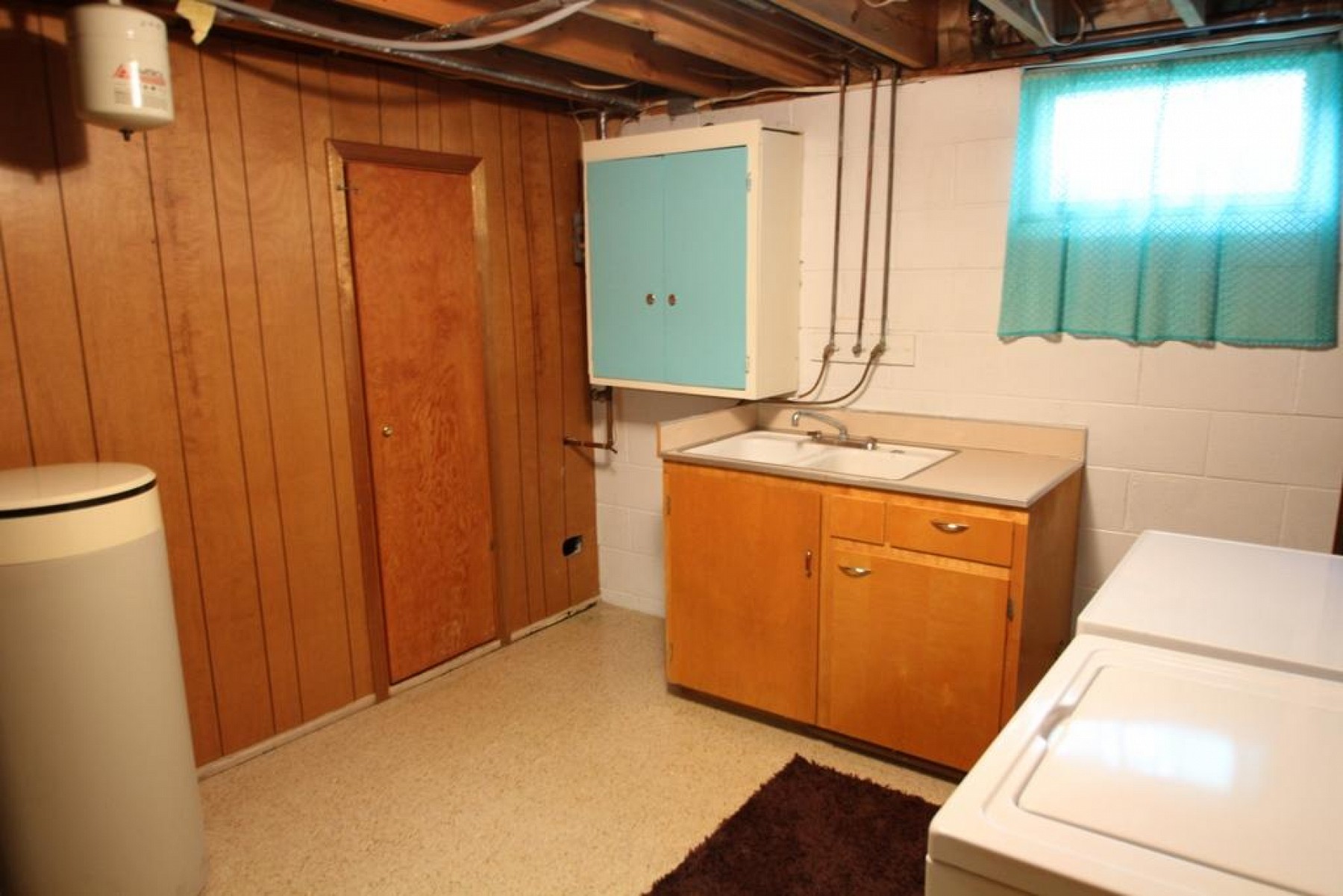 1814 Lincoln Lane, Brookings, SD 57006