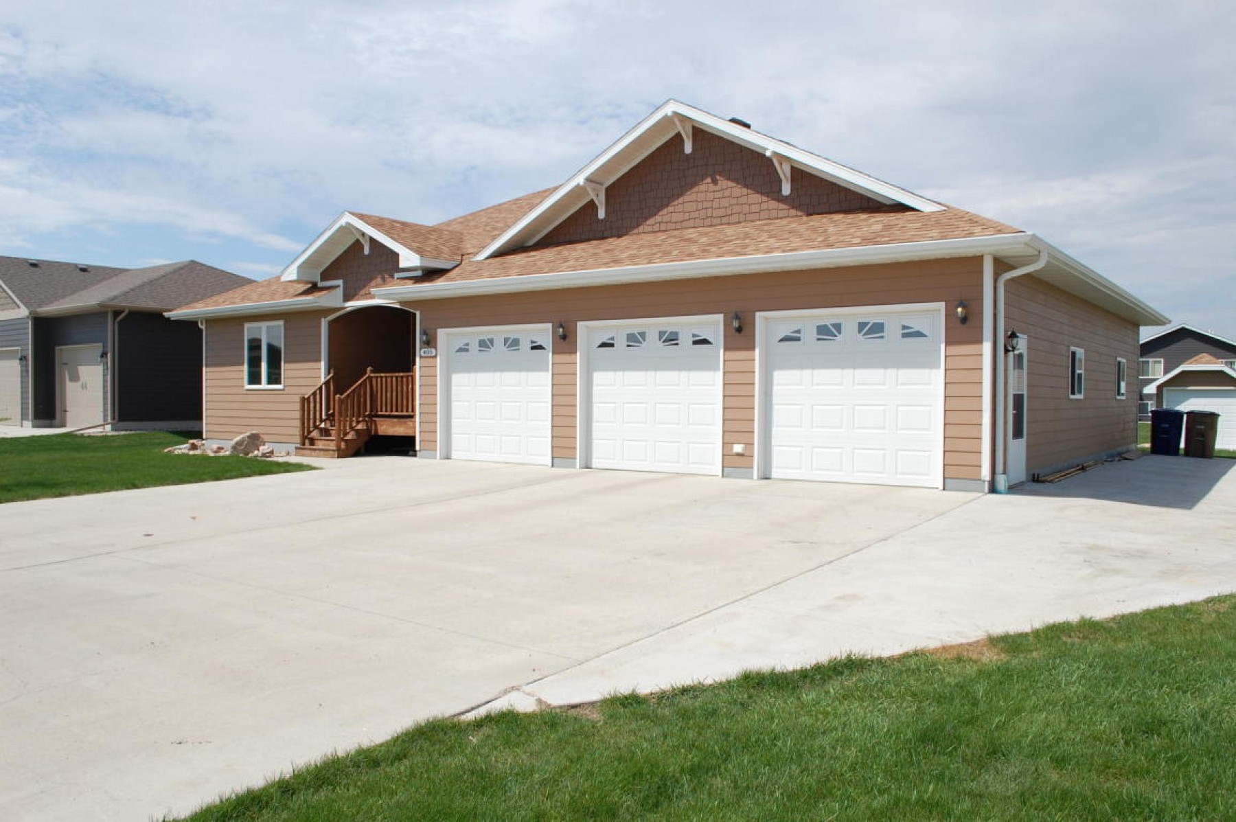 405 Leeann Avenue, Volga, SD 57071