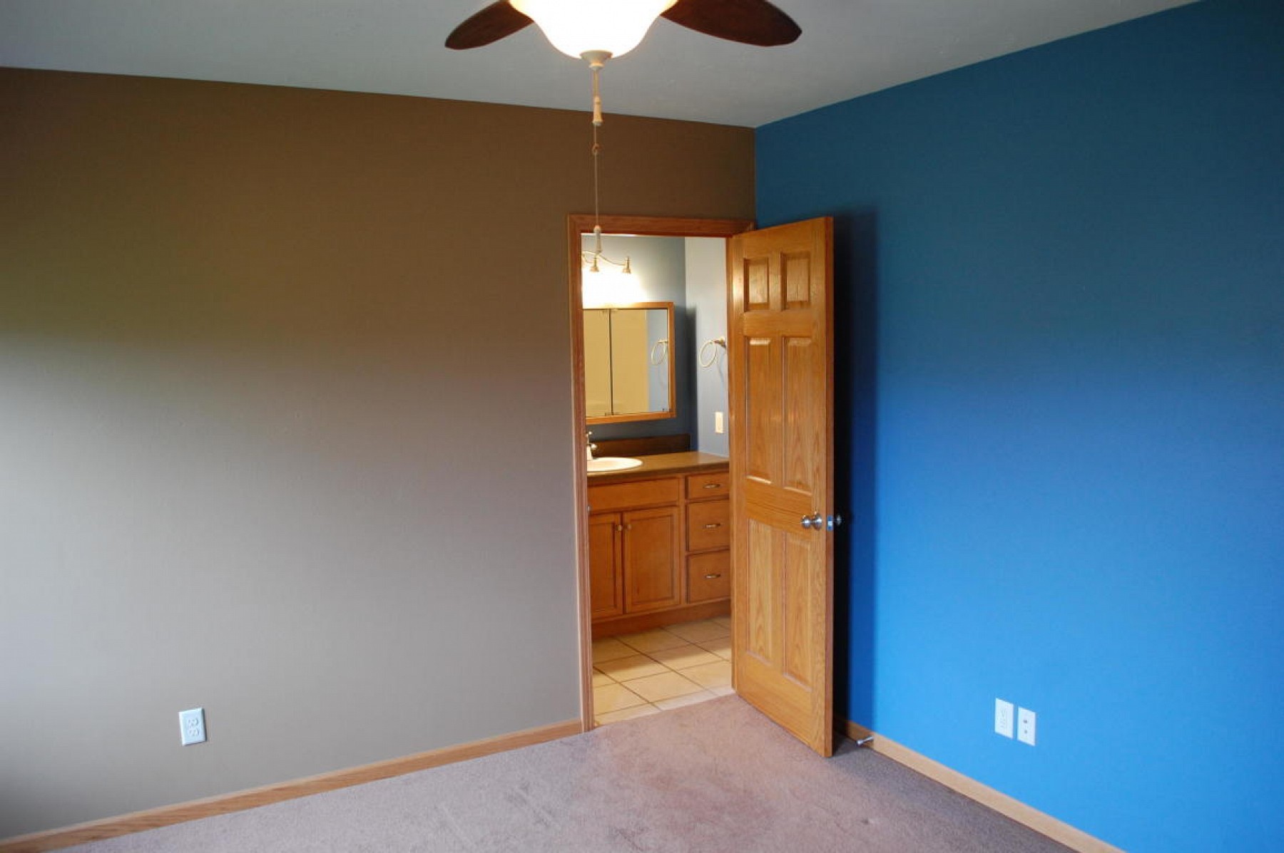 405 Leeann Avenue, Volga, SD 57071