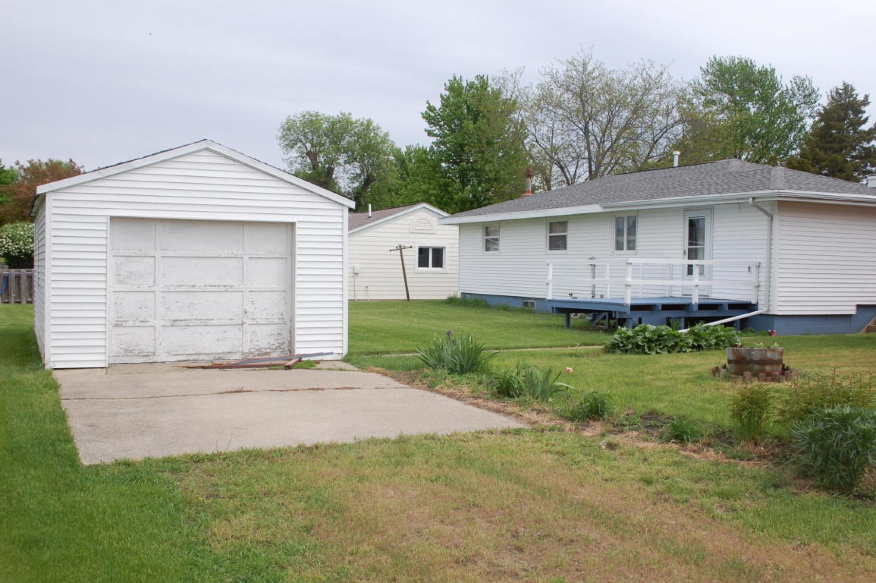 403 2nd Street N, Estelline, SD 57234