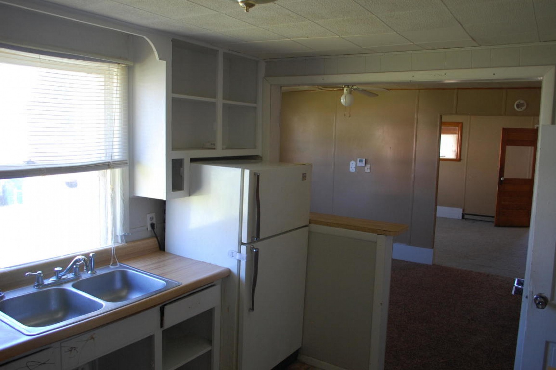 405 Catlett Avenue E, Estelline, SD 57234