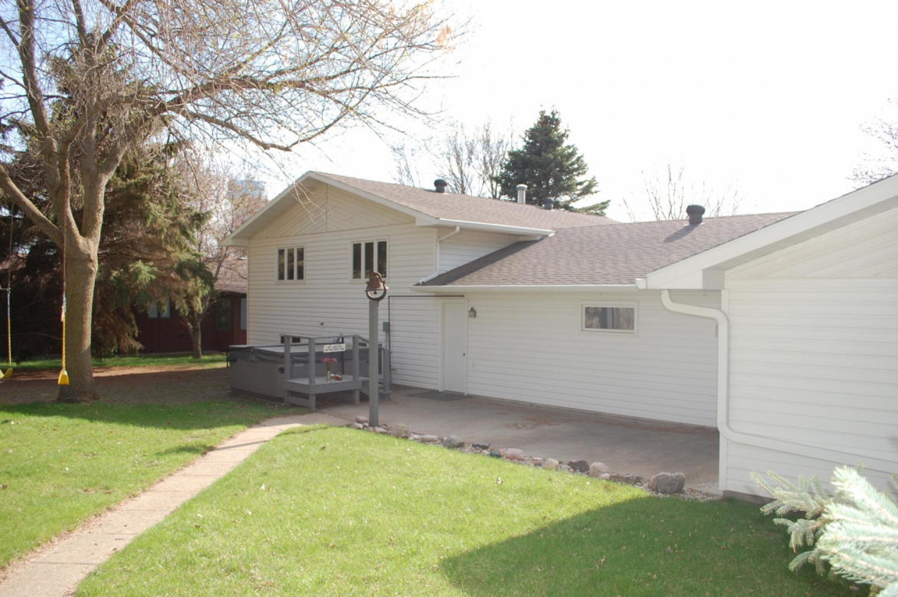 1617 Mockingbird Lane, Brookings, SD 57006