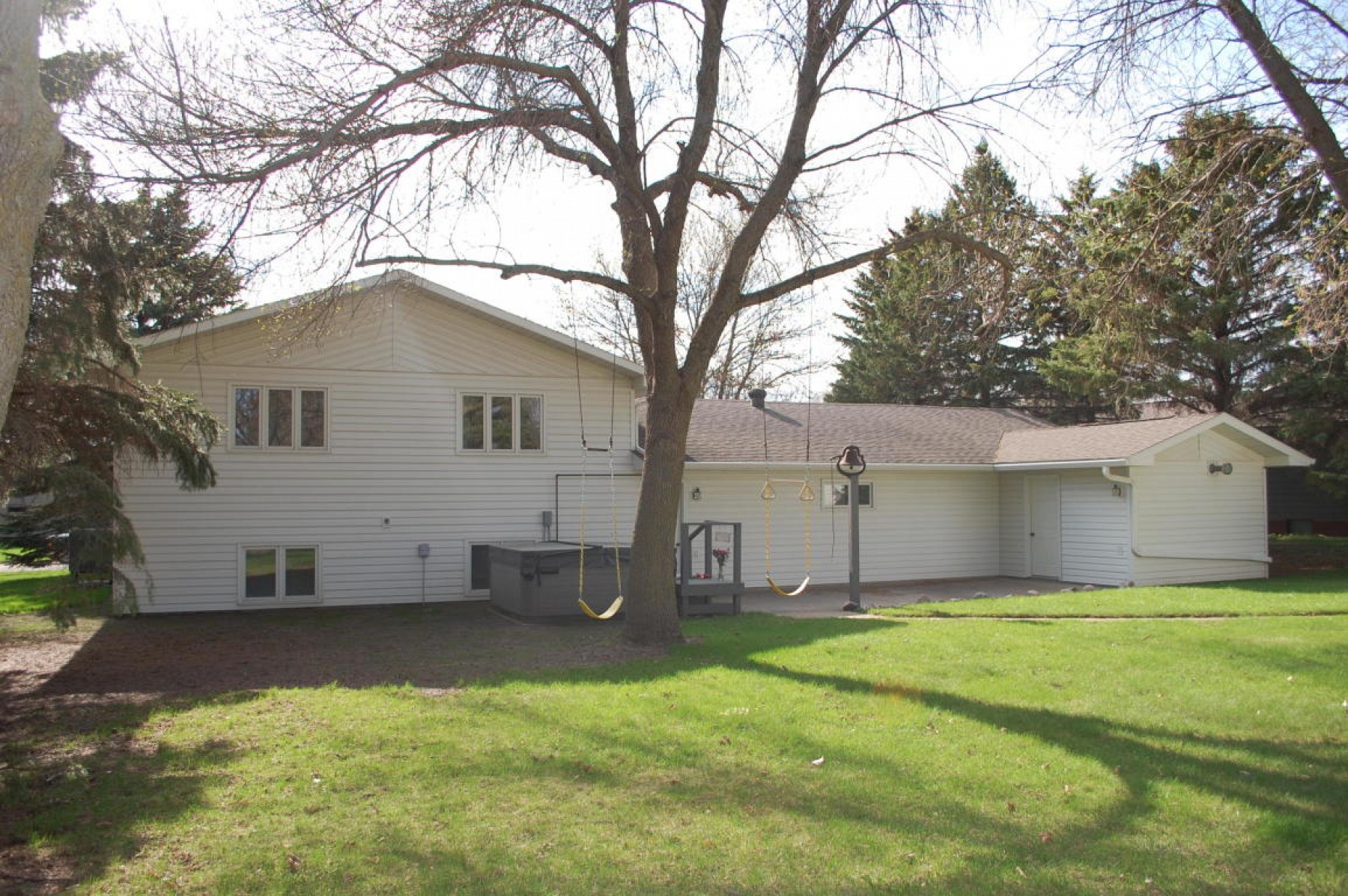 1617 Mockingbird Lane, Brookings, SD 57006
