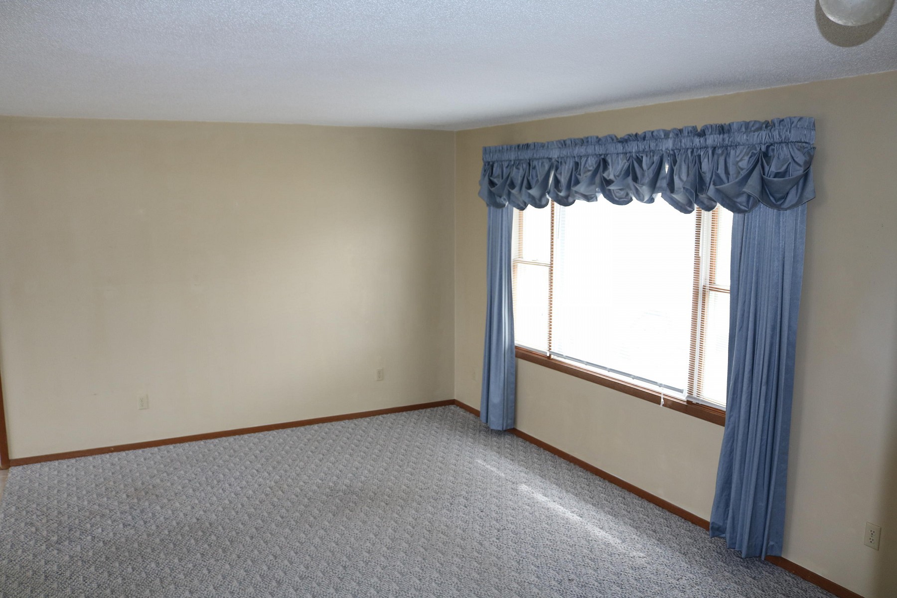 203 Lovejoy Lane, Aurora, SD 57002