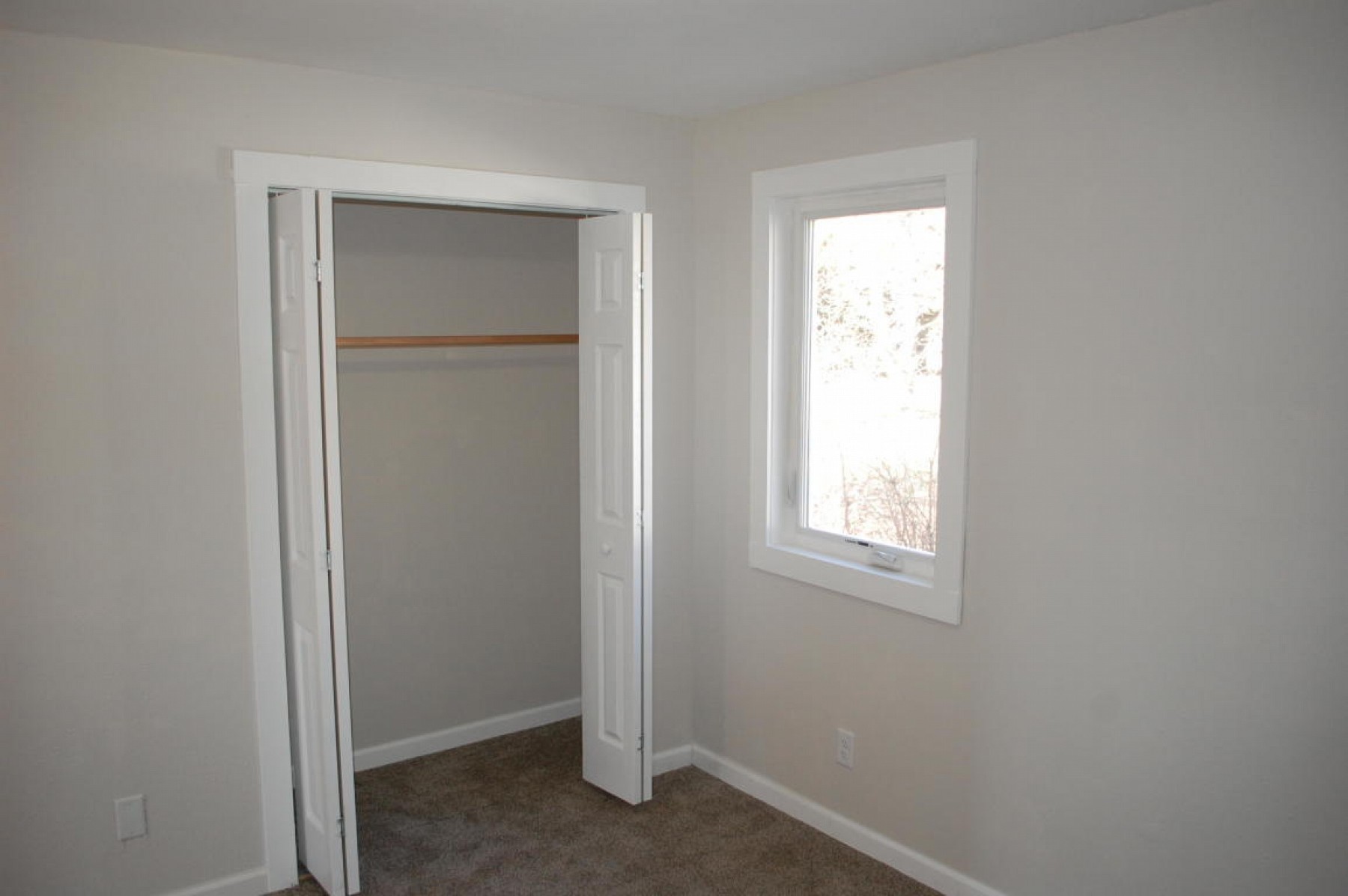 405 Catlett Avenue E, Estelline, SD 57234