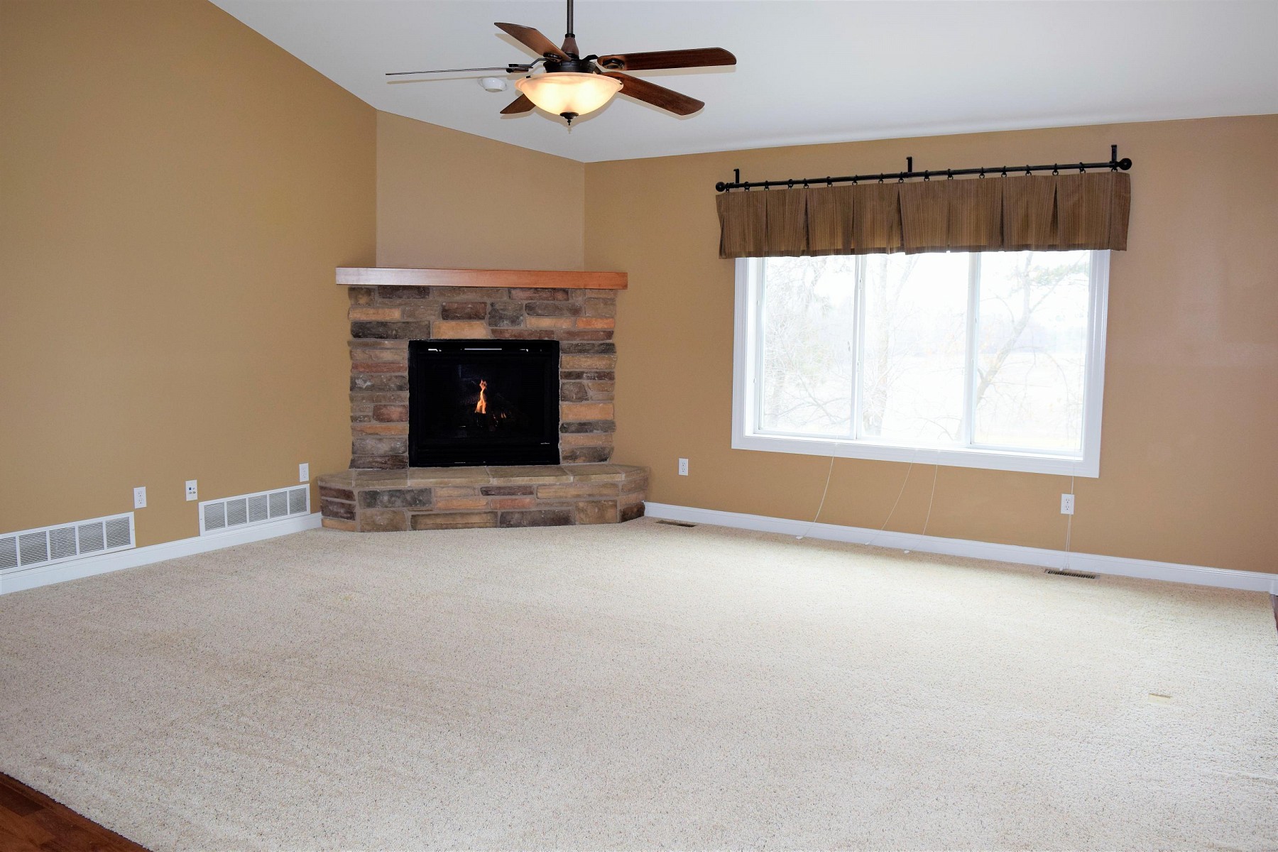 1814 Overlook Ridge Road, Brookings, SD 57006