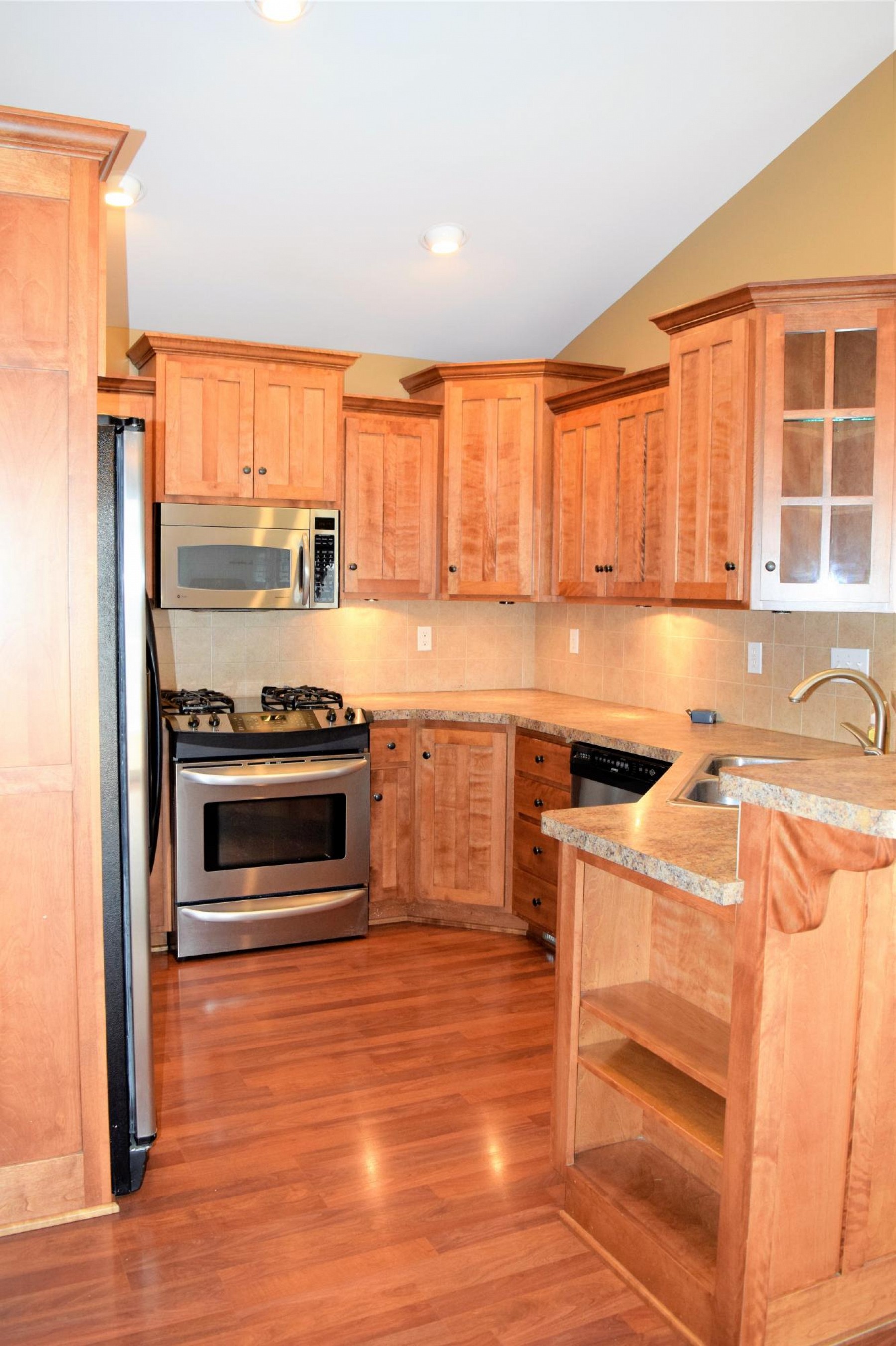 1814 Overlook Ridge Road, Brookings, SD 57006