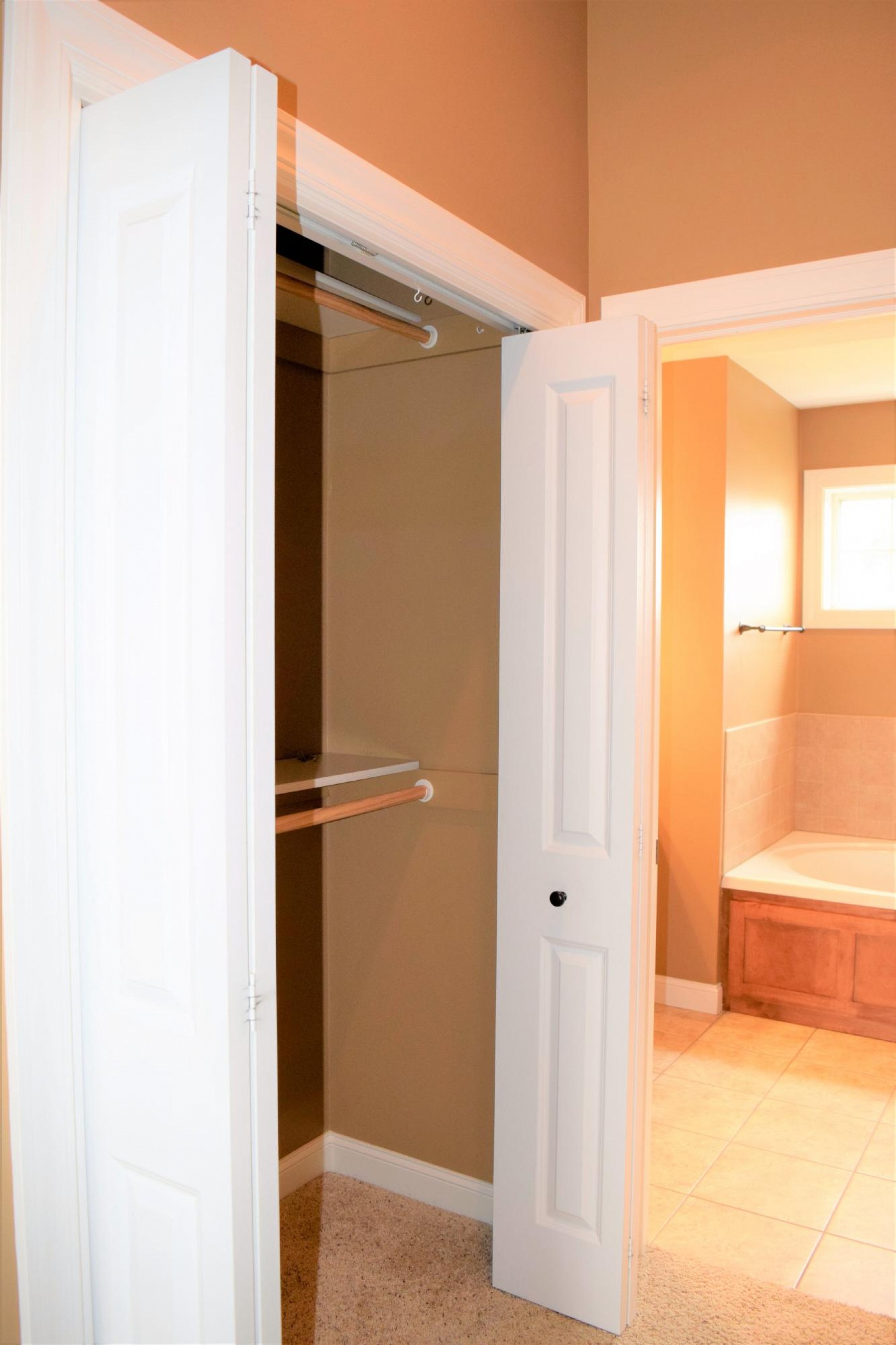 1814 Overlook Ridge Road, Brookings, SD 57006