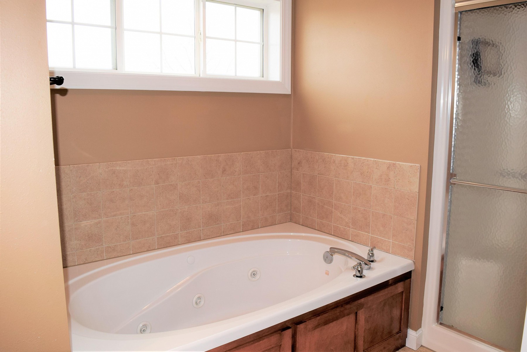 1814 Overlook Ridge Road, Brookings, SD 57006