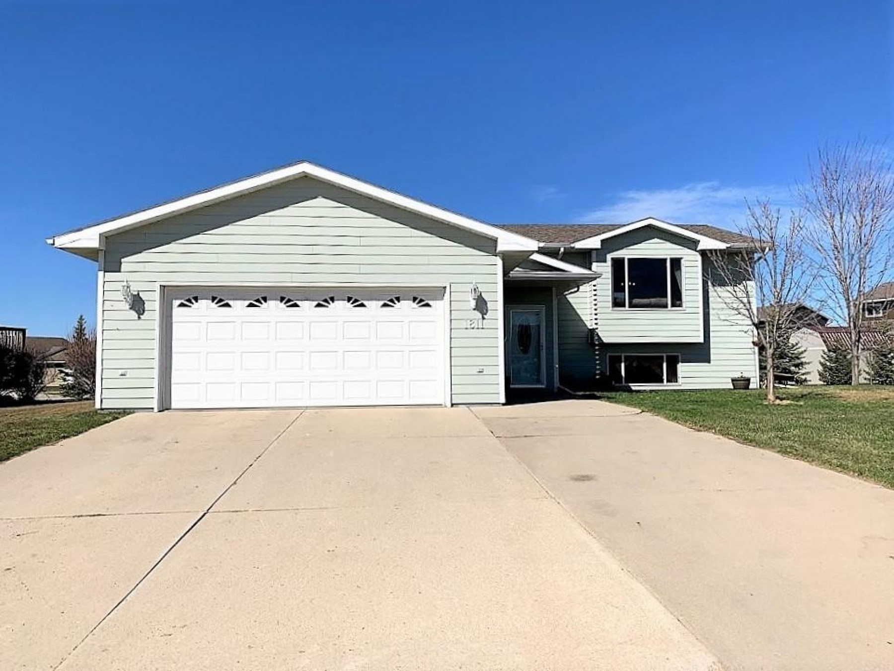 1811 Sawgrass Circle, Brookings, SD 57006