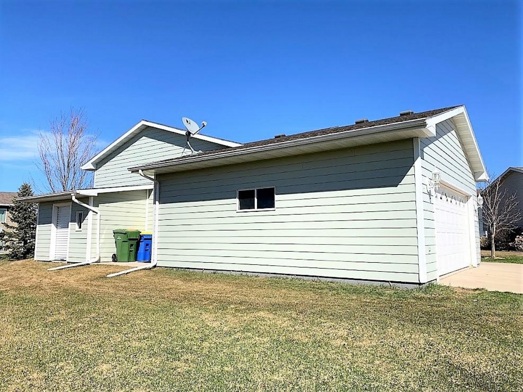 1811 Sawgrass Circle, Brookings, SD 57006