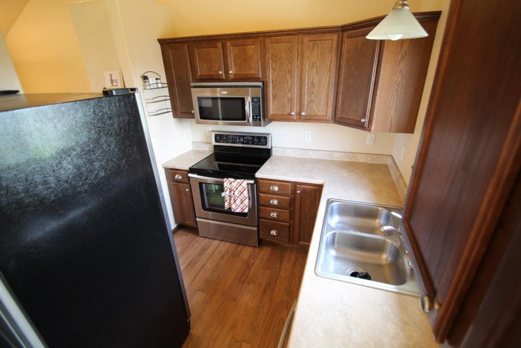 120 Twin Oaks Lane, Brookings, SD 57006