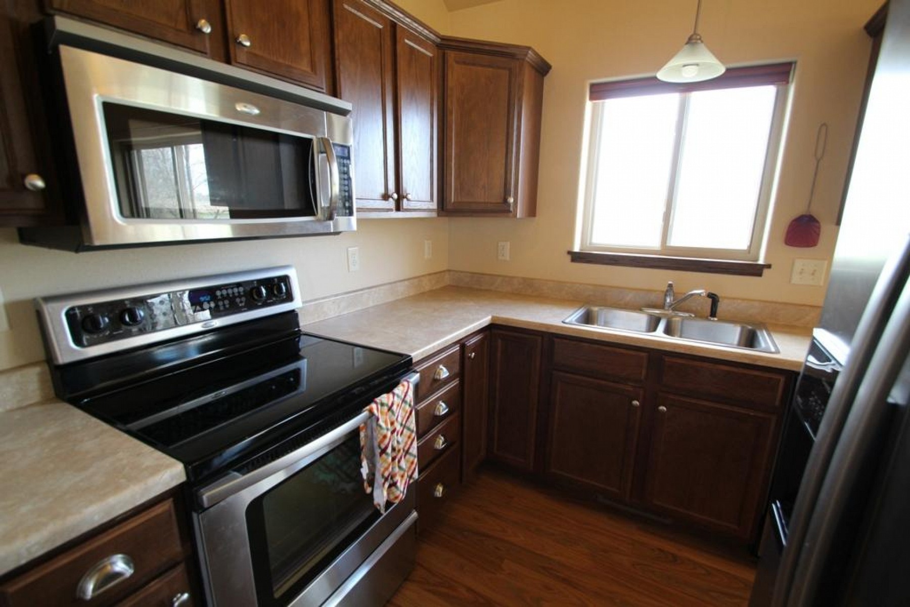 120 Twin Oaks Lane, Brookings, SD 57006