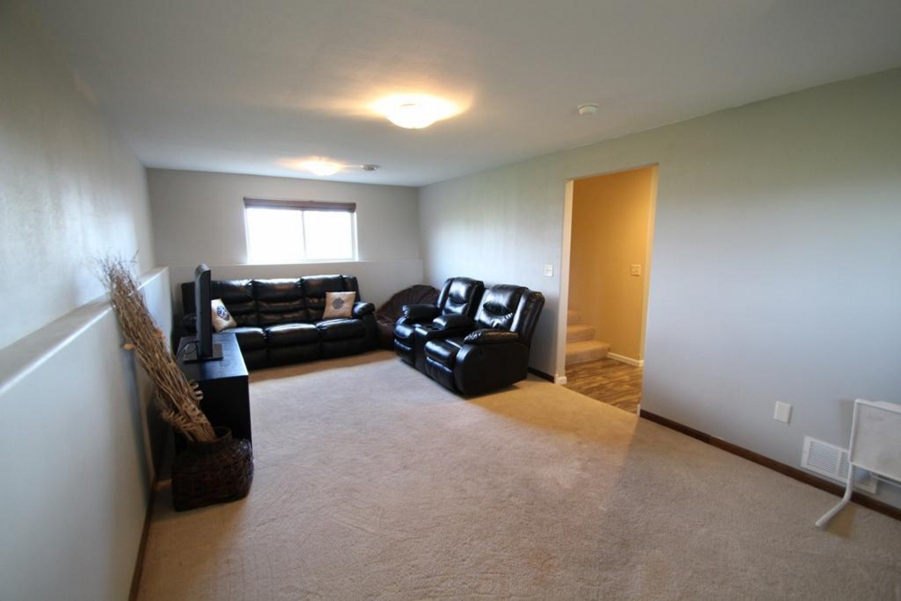 120 Twin Oaks Lane, Brookings, SD 57006