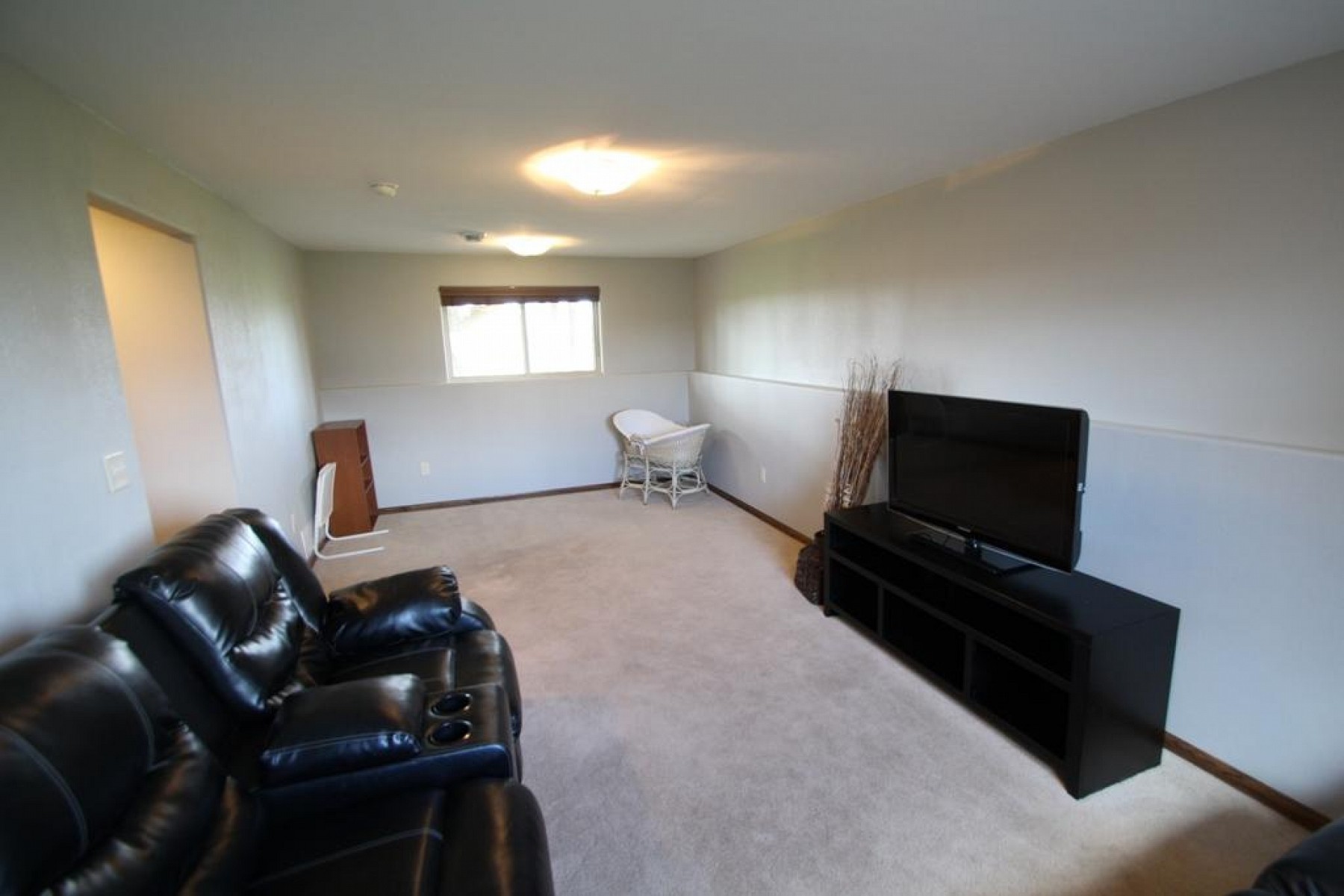 120 Twin Oaks Lane, Brookings, SD 57006