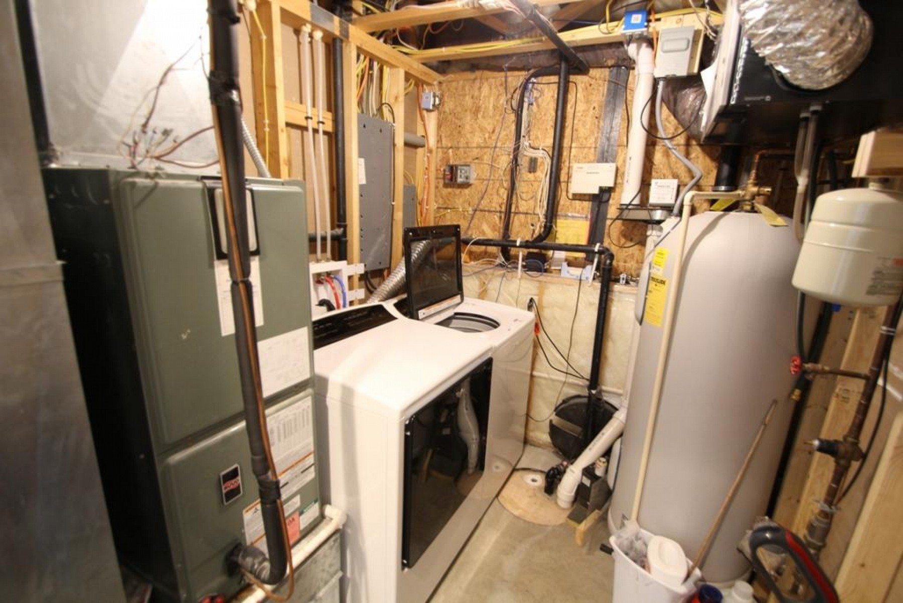 120 Twin Oaks Lane, Brookings, SD 57006